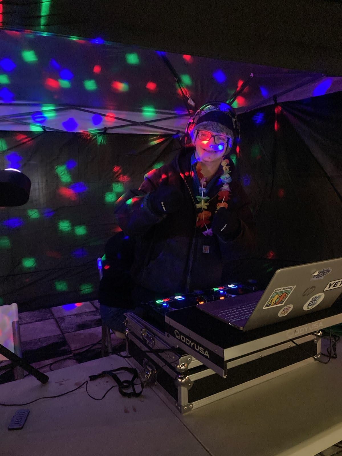 Telbum DJ Lights with Stand, 5 in 1 Party Bar Light Set with Rotating Ball, Strobe, UV, Colorful LED Par Light and Pattern, Sound Activated DJ Lighting System for Disco Stage Gig Band Wedding customer photo 2