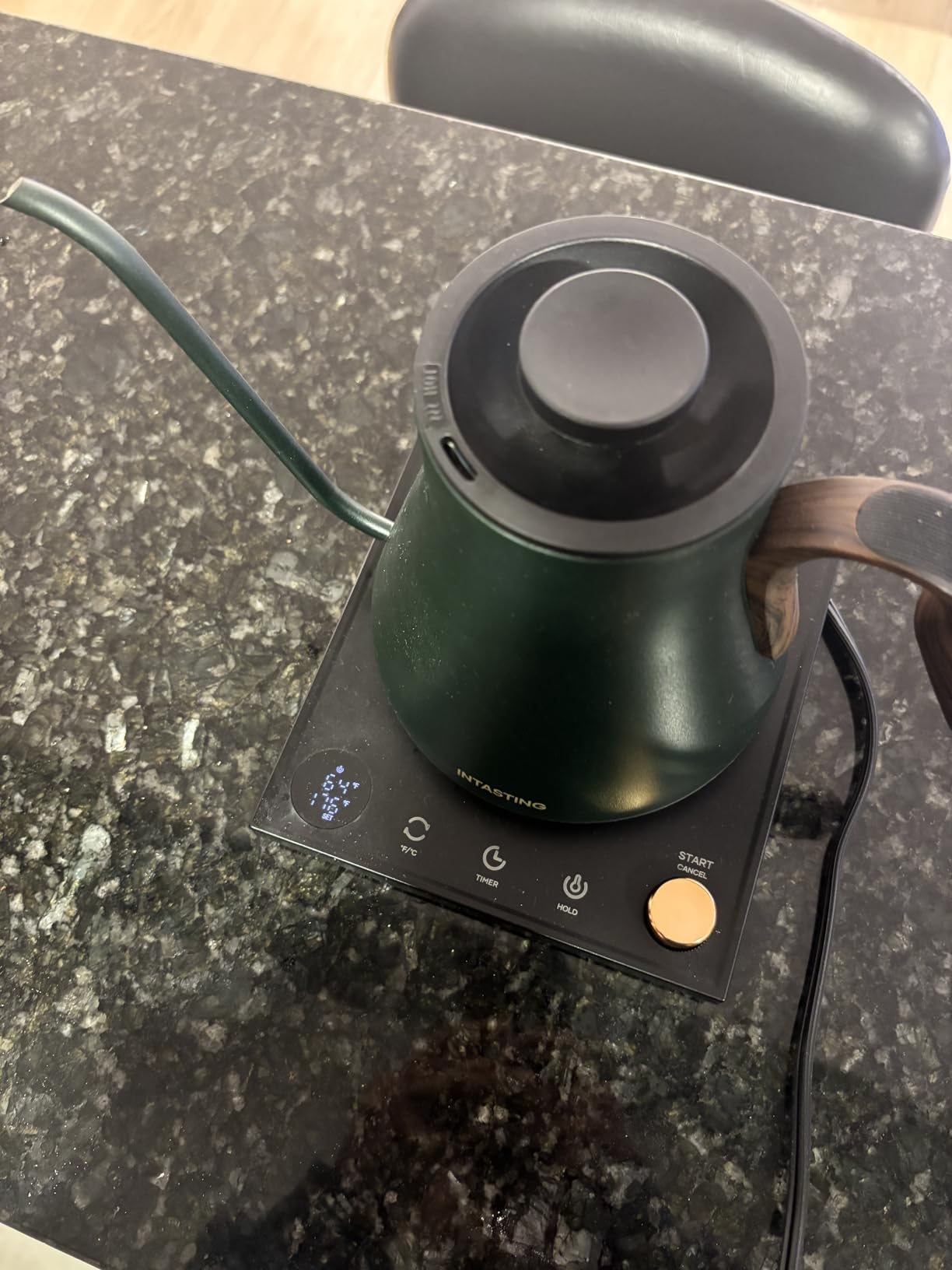 INTASTING Gooseneck Electric Kettle with ±1℉ Temperature Control 0.9 Liter customer photo 2