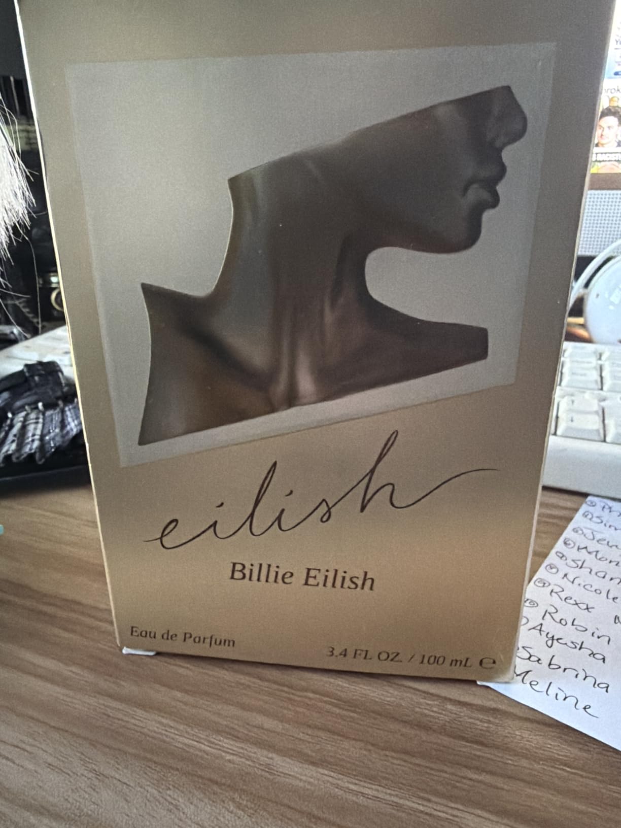 Billie Eilish Eau de Parfum Spray Perfume for Women, Notes of Sugared Petals, Vanilla & Musk,1.0 Fl Oz customer photo 1