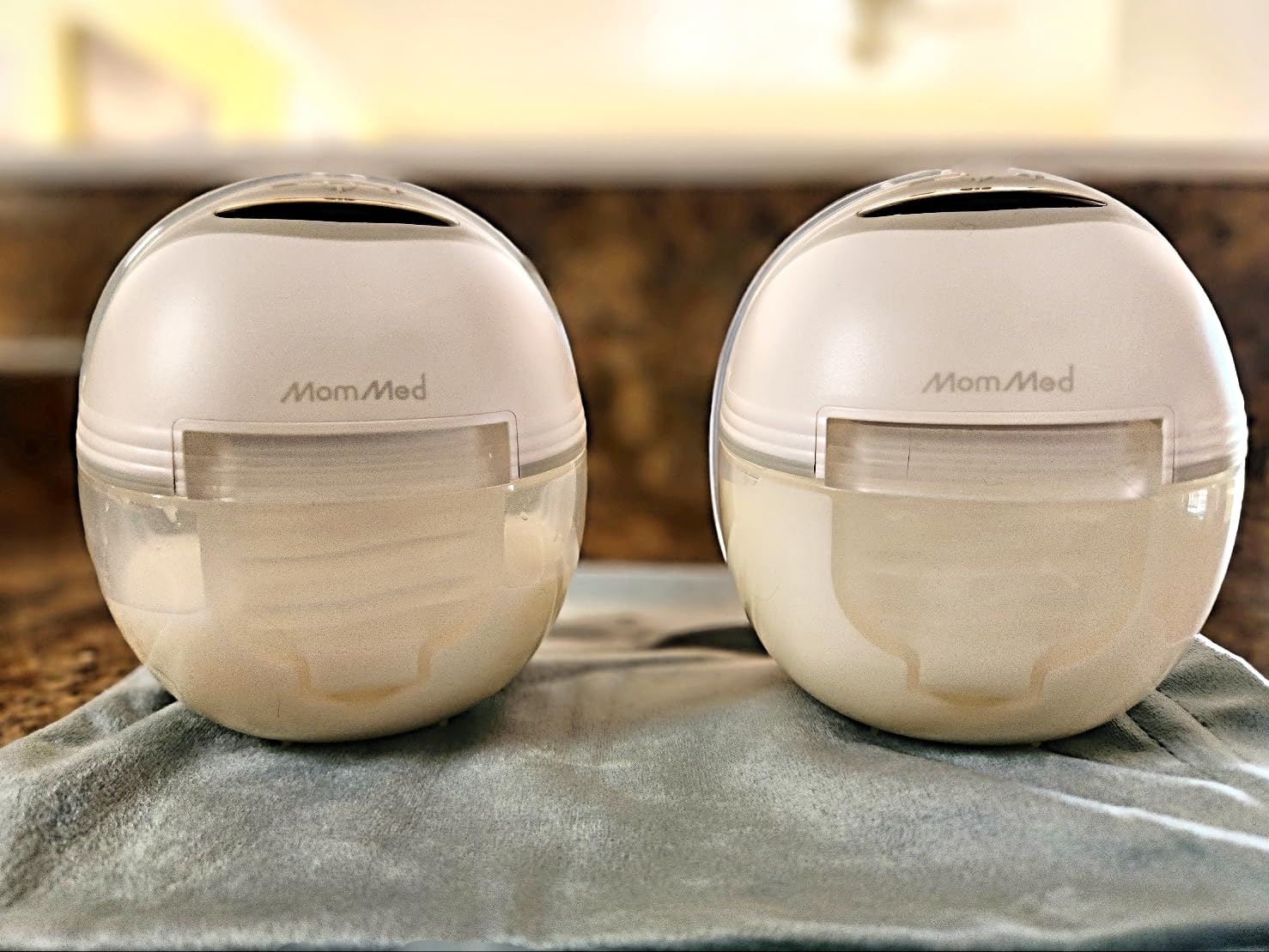 MomMed Wearable Breast Pump (Model S21) – Double Electric Hands-Free Breast Pump, Leak-Proof Design, 3 Modes (Stimulation, Expression, Auto) & 12 Vacuum Levels, Portable and Quiet customer photo 1