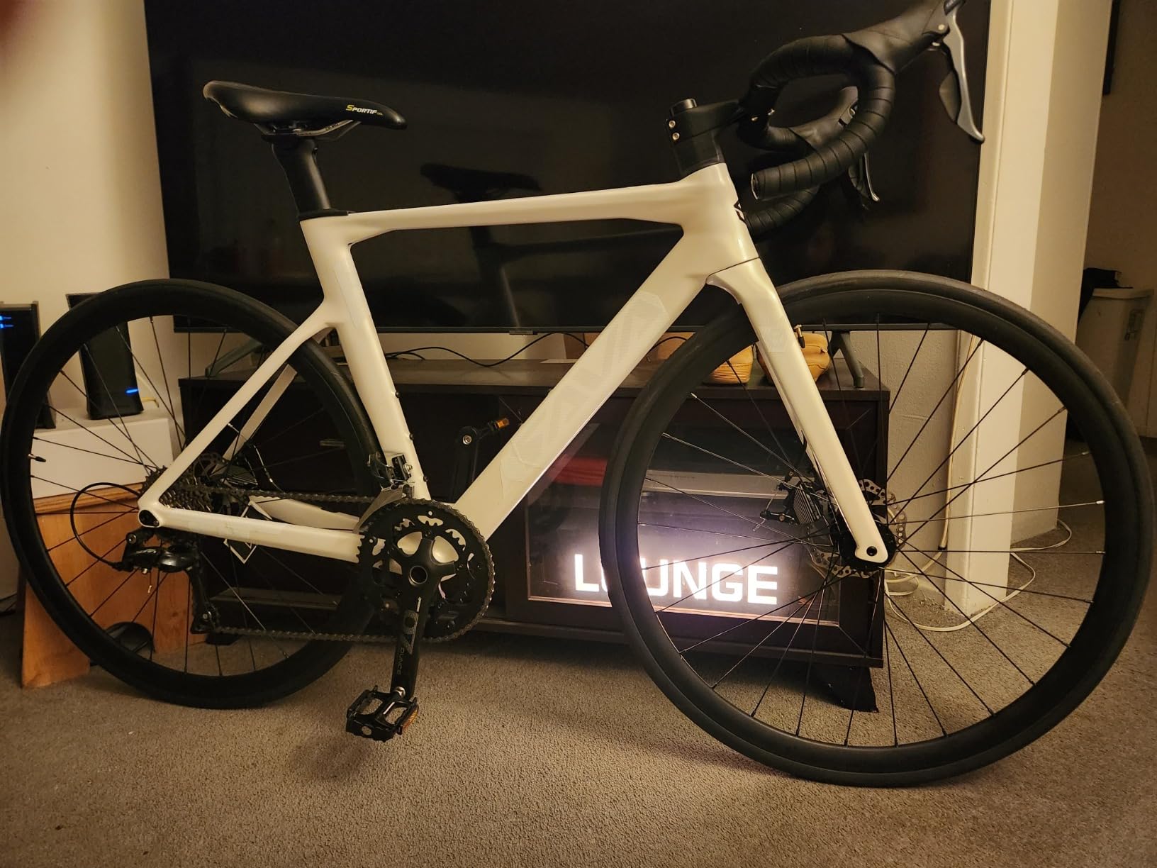 SAVADECK Carbon Disc Road Bike, Integrated Design Racing Bicycle Carbon Frame Carbon Fork with Shimano SORA R3000 Derailleur System 18 Speed Disc Brake Road Bike for Men or Women. customer photo 2
