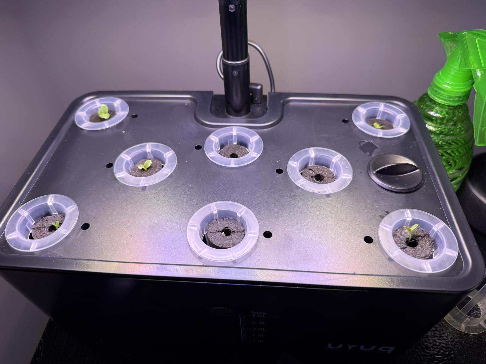 URUQ 8 Pods Hydroponics Growing System with LED Grow Light - White customer photo 1