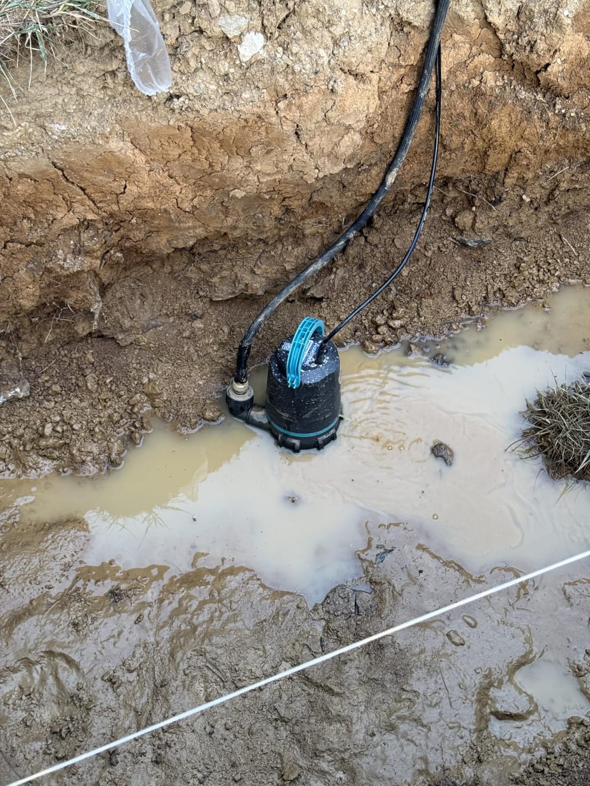 AQUASTRONG 1 HP Sump Pump 4500 GPH Submersible Water Pump for Water Removal customer photo 2