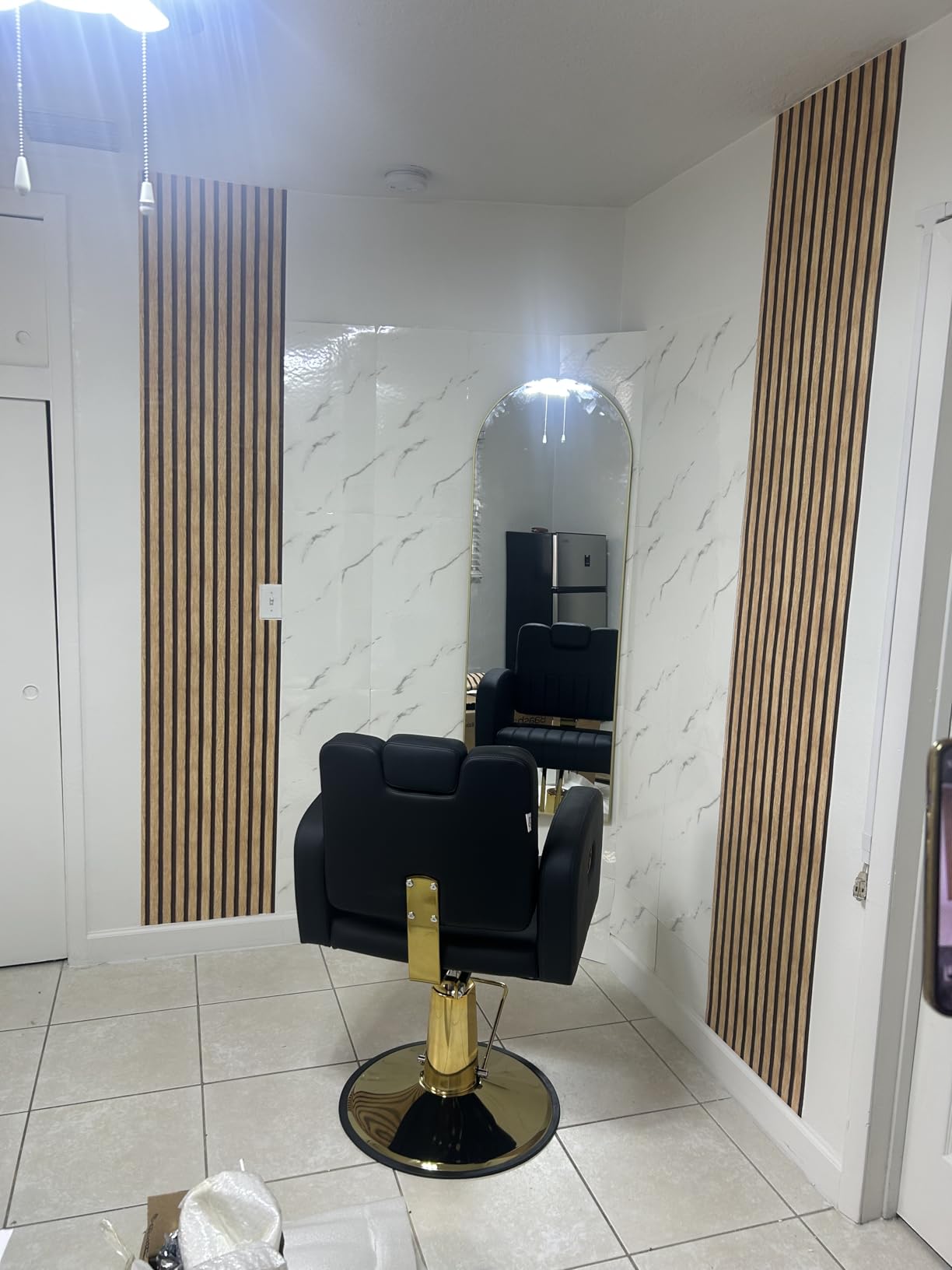 Baasha Reclining Salon Chair for Hair Stylist, 440 lbs Hydraulic Barber Chair with 135° Reclining Backrest, Removable Headrest, 360° Swivel, All Purpose Styling Chair, Black Gold customer photo 2