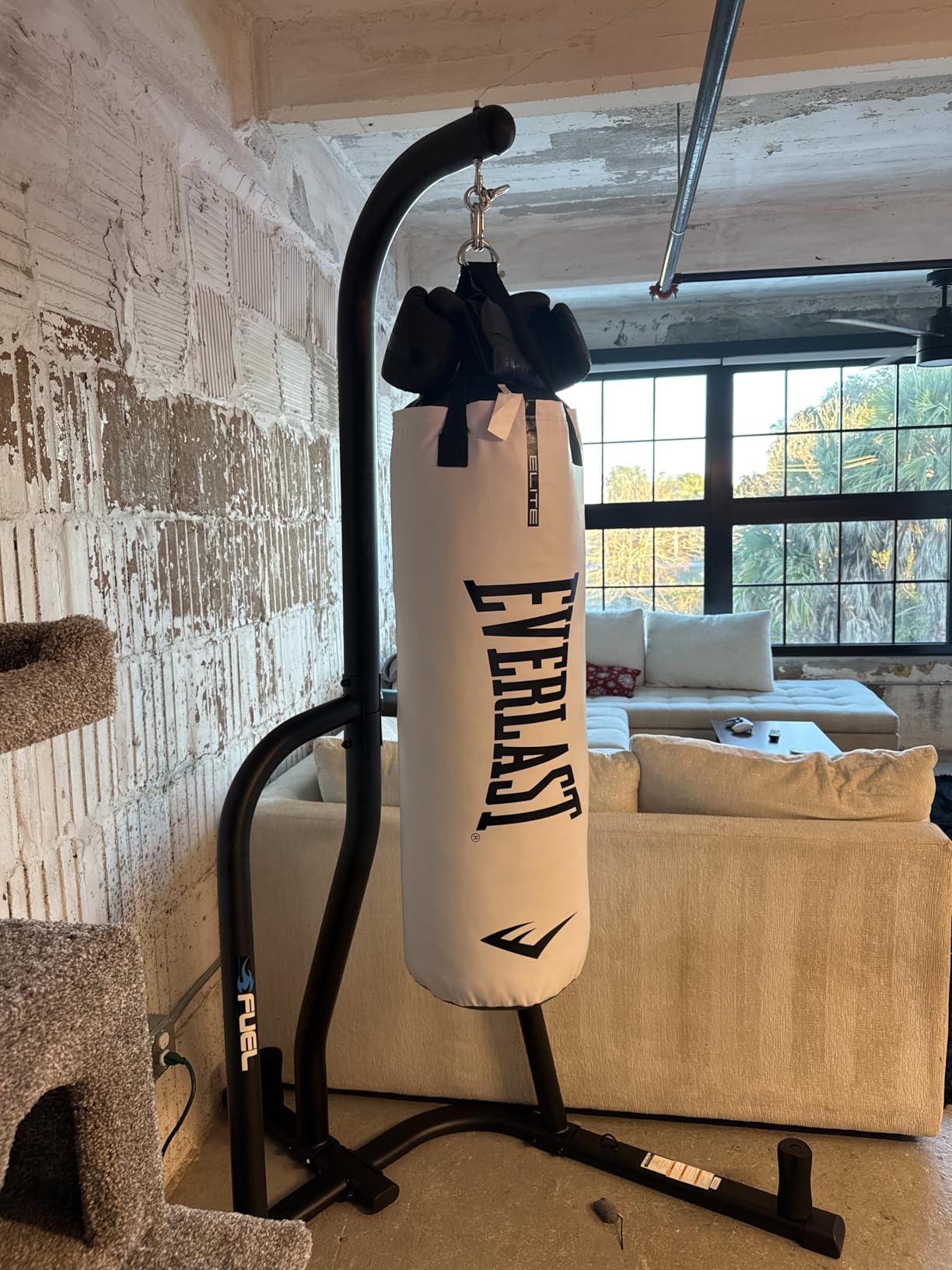 Everlast Elite Punching Bag | Durable Boxing MMA, Adults | Muay Thai customer photo 2