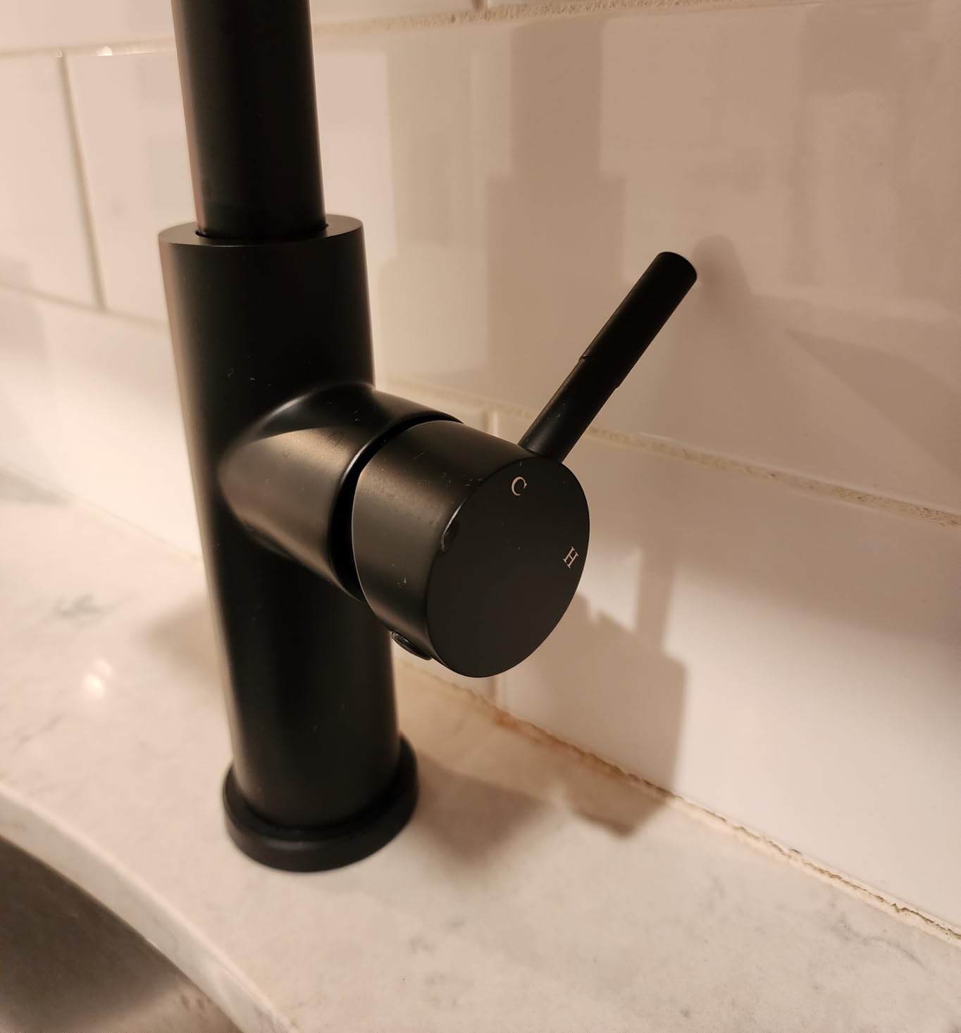 LUFEIDRA Touchless Kitchen Faucet with Pull Down Sprayer-Black Kitchen Faucet with Side Motion Sensor, Smart Hands-Free Spring Kitchen Sink Faucet for Modern Rv Outdoor Laundry Bar Sink, Matte Black customer photo 1