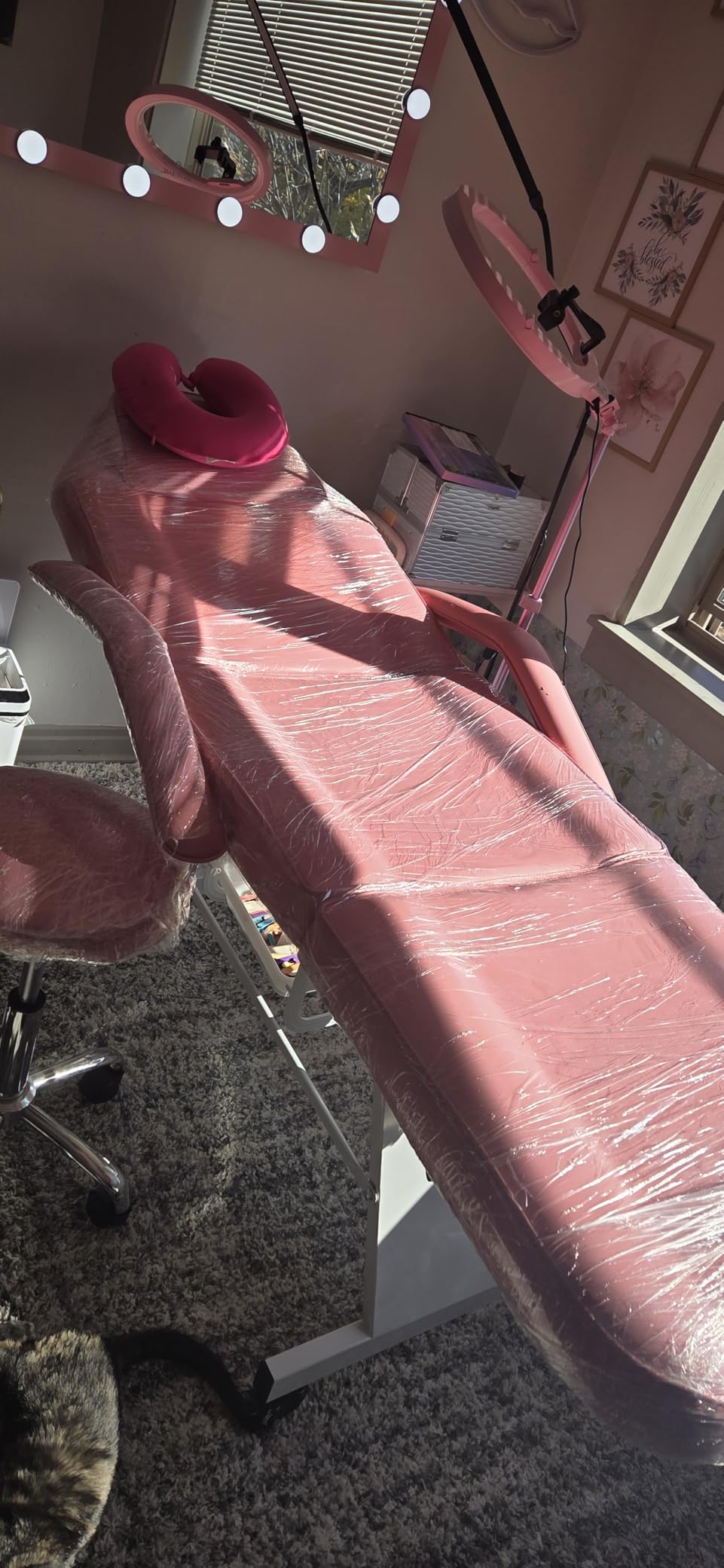 Facial Chair with Wheels Tattoo Chair with Stool White customer photo 1
