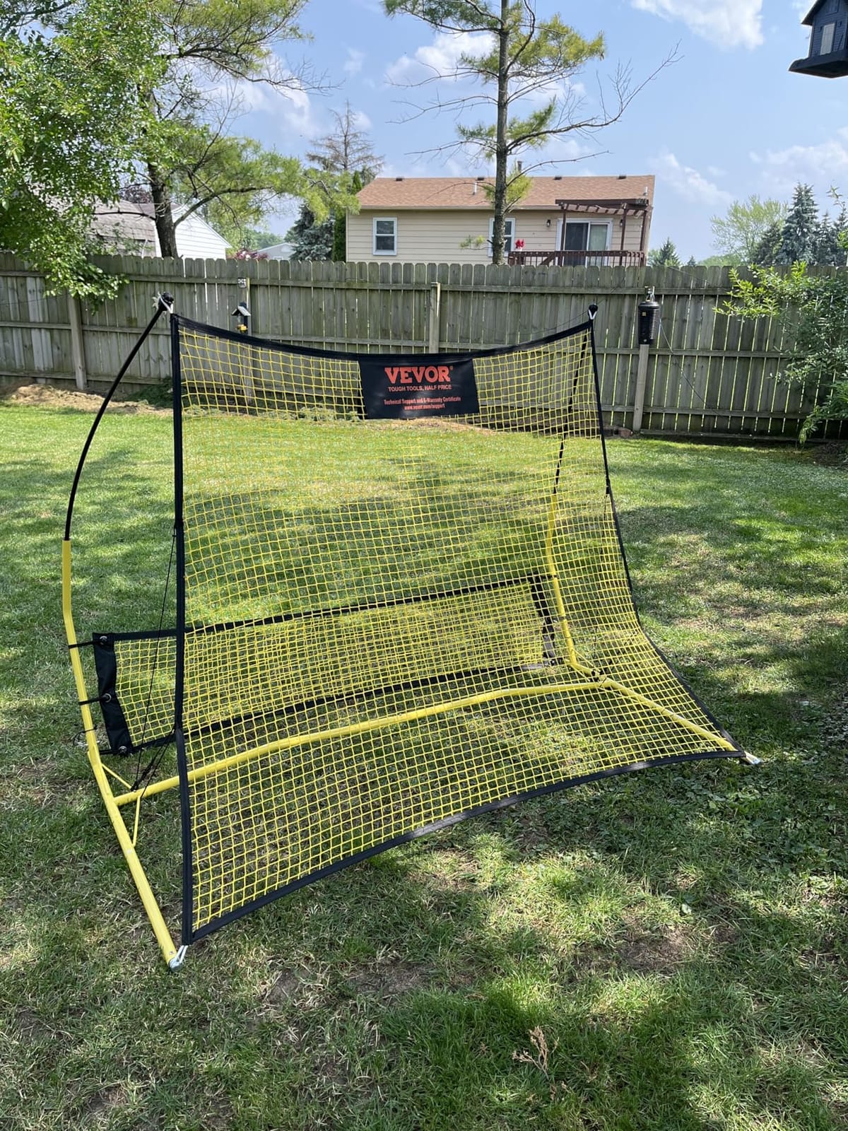 VEVOR Soccer Trainer,Portable Soccer Rebounder Net, Iron Soccer Practice Equipment, Sports Football Rebounder Wall with Portable Bag, Perfect for Team Solo Training, Passing, Volley customer photo 1