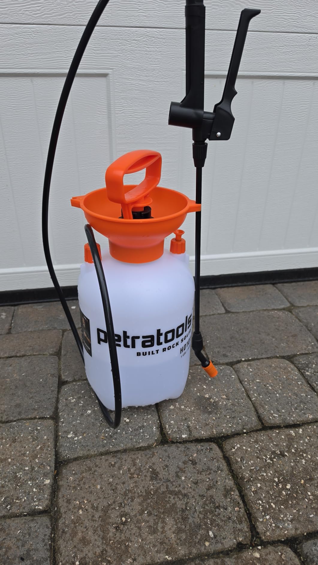 PetraTools HD101 Garden Pump Sprayer, 52-in Long Hose & 2 Nozzles, 1 Gallon customer photo 1