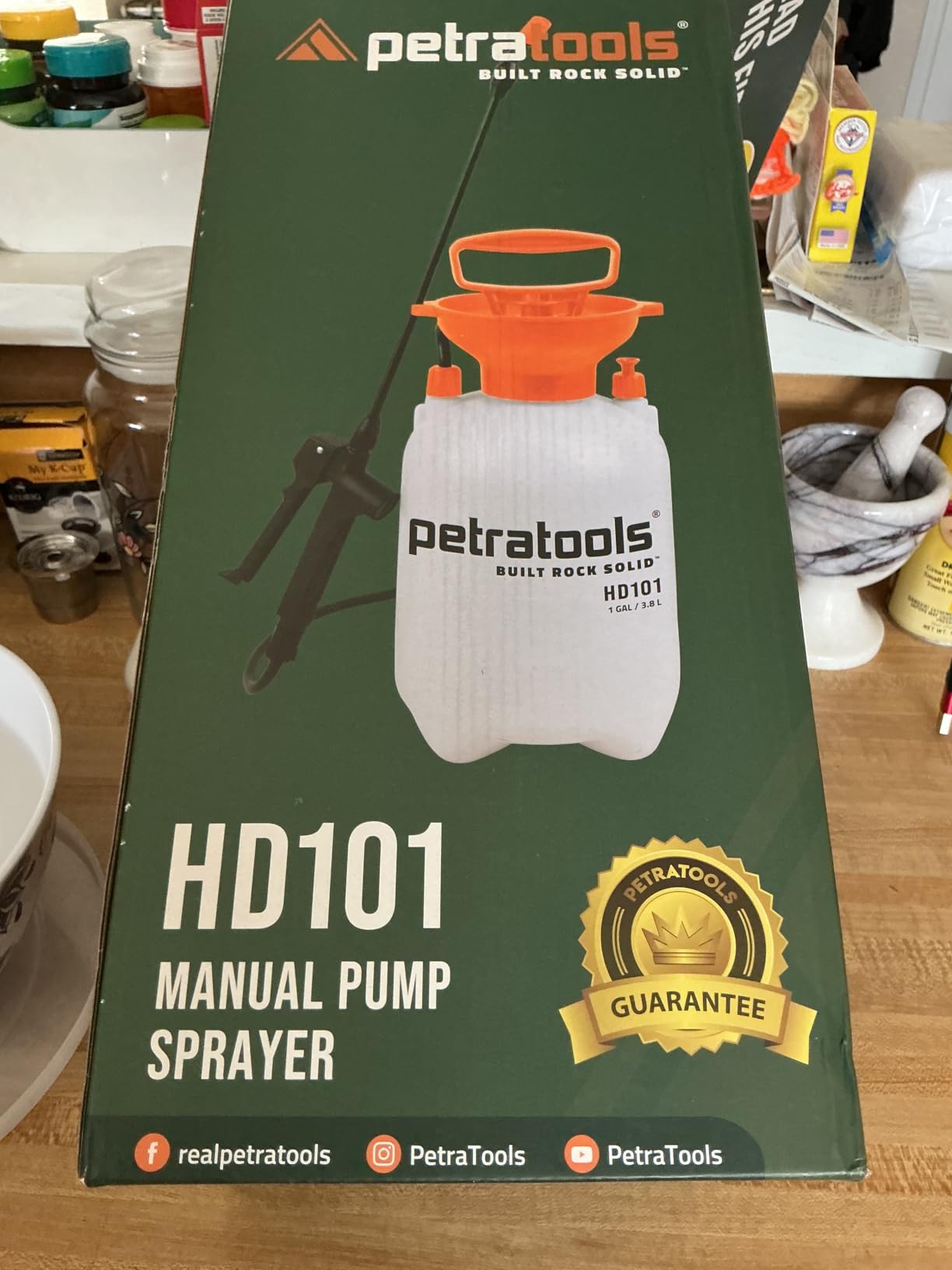 PetraTools HD101 Garden Pump Sprayer, 52-in Long Hose & 2 Nozzles, 1 Gallon customer photo 2
