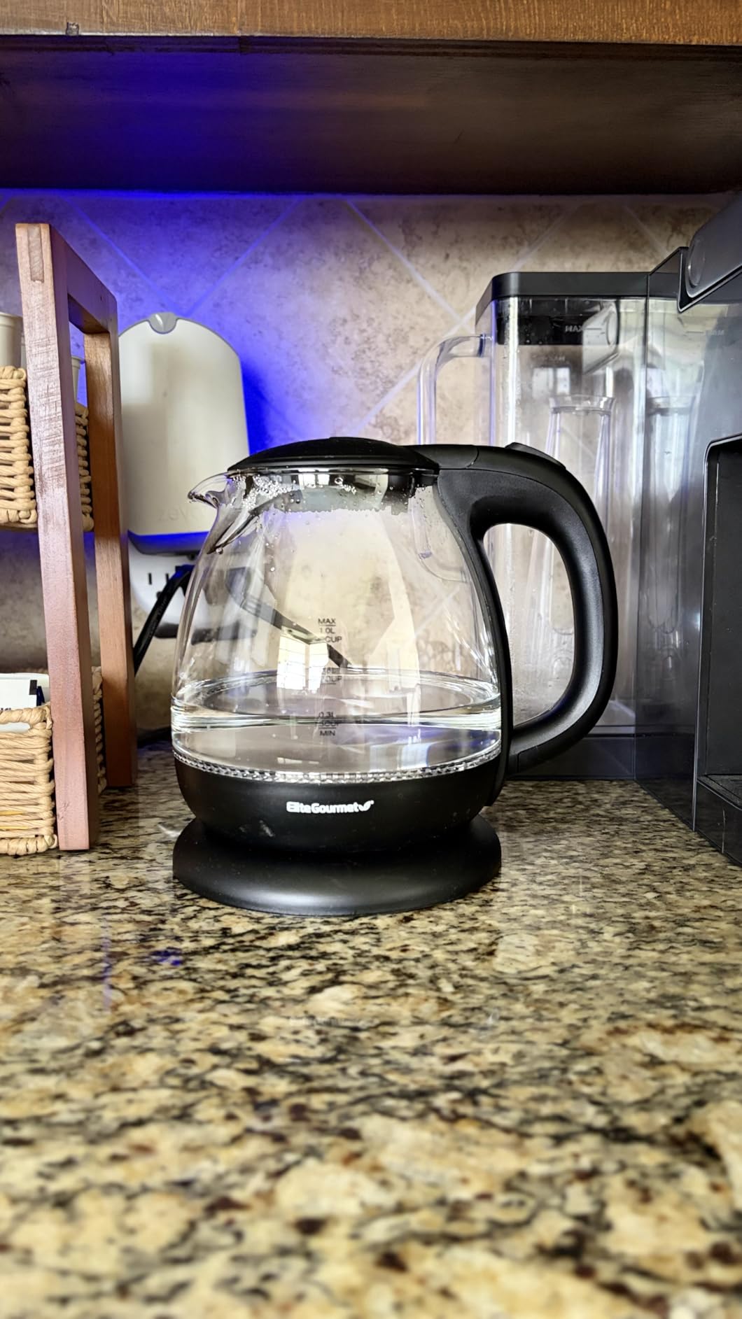 Elite Gourmet EKT3001 1L Digital Kettle, 304 Stainless Steel, Matte Black | Programmed Temperatures, Keep Warm Function, Cordless 360° Base, Auto Off & Audible Indicator customer photo 1