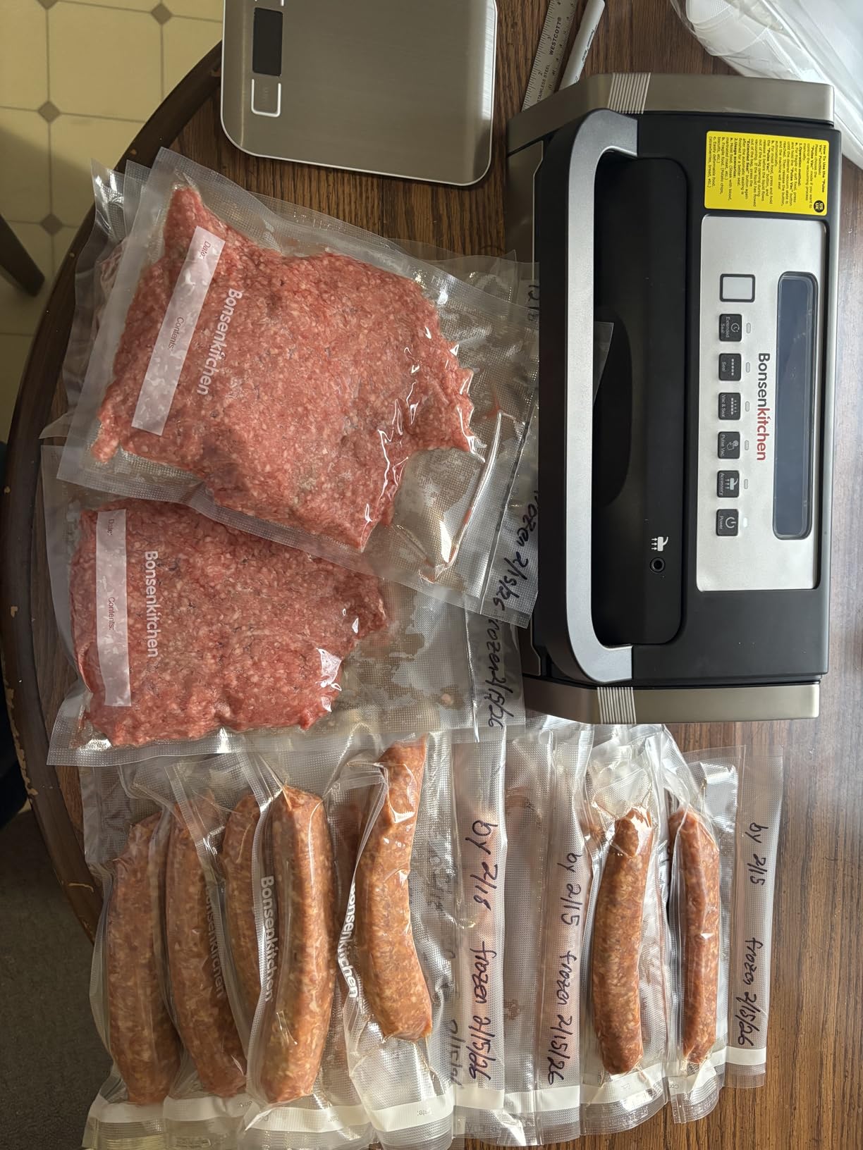 Bonsenkitchen Vacuum Sealer with Easy Handle Design,1 Bag Roll & 10 Bags customer photo 2