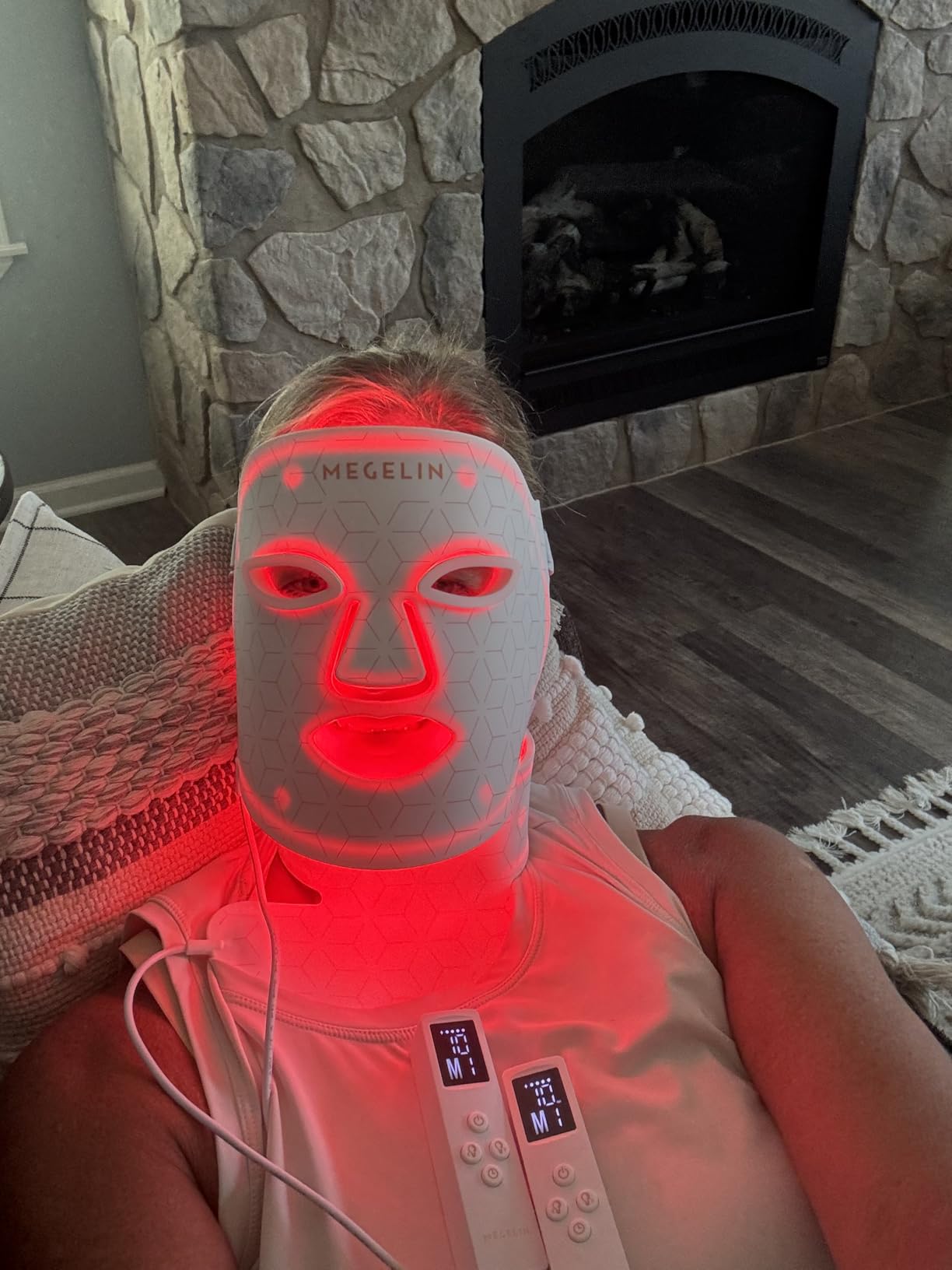 MEGELIN Led Red Light Therapy Face & Neck Mask, 7 Colors Led Light Therapy Facial Mask, Infrared Red Light Therapy Mask, Infrared Light Skin Rejuvenation(White) customer photo 2