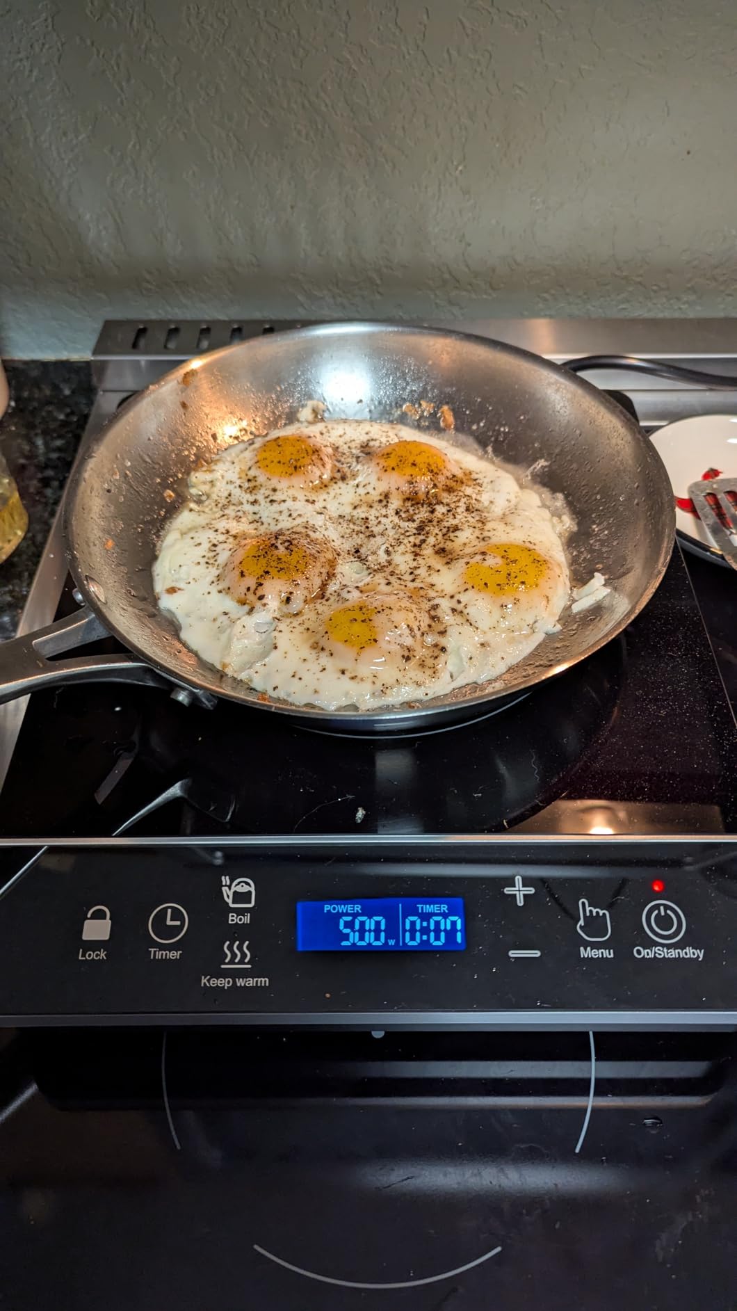 OMEO Portable Induction Cooktop Hot Plate Countertop Burner 1800 Watts Induction Burner with LCD Sensor Touch, LED Display, 10 Temperature Levels, Child Safety Lock, Auto Shutoff Function customer photo 2