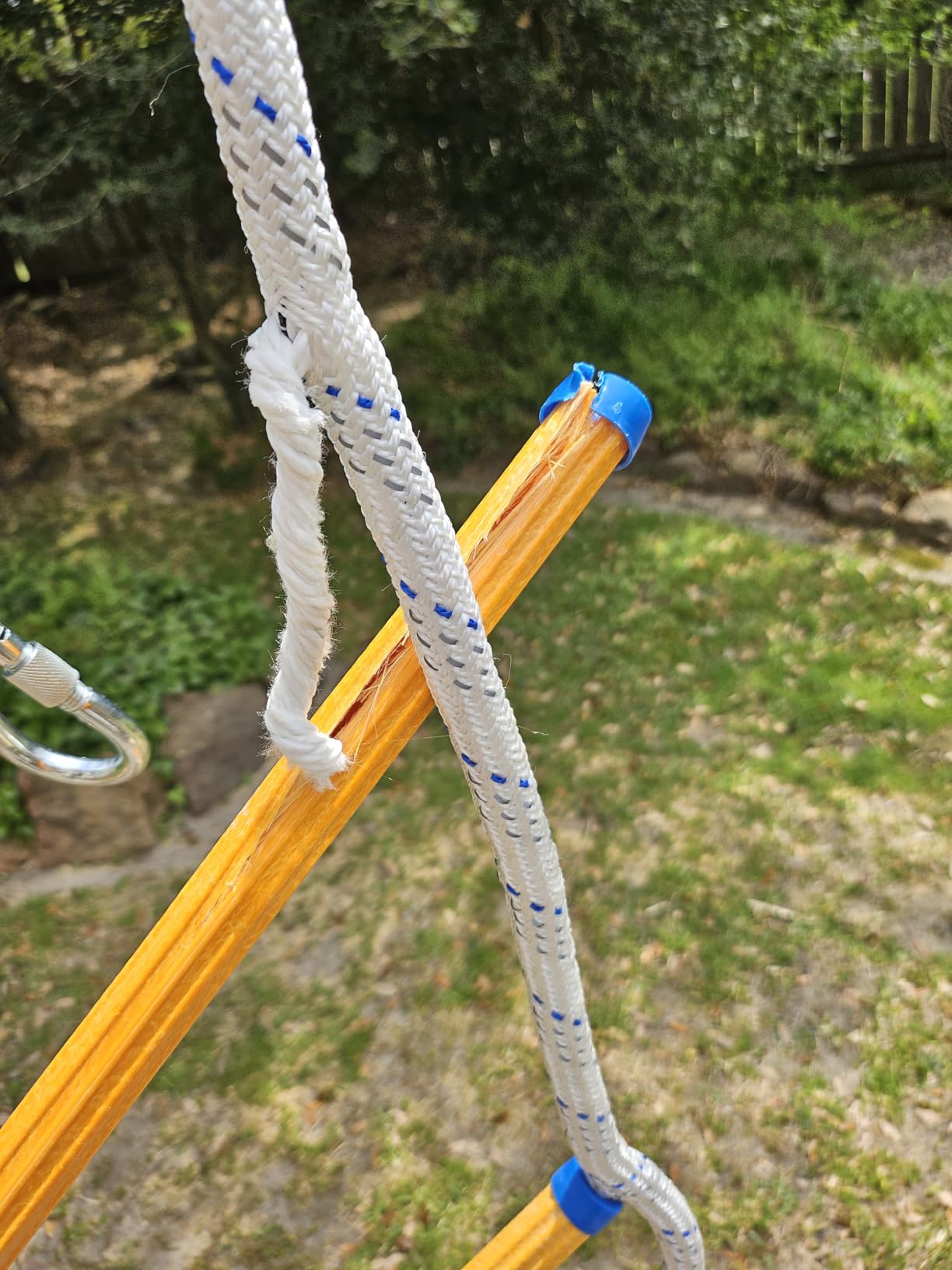 Rope Ladder,65 Feet Emergency Fire Escape Ladders Flame Resistant Safety Rope Ladder with Hooks,Fast to Deploy Sturdy and Strong Portable and Reusable 4 Story,Weight Capacity up to 2000 Pounds customer photo 2