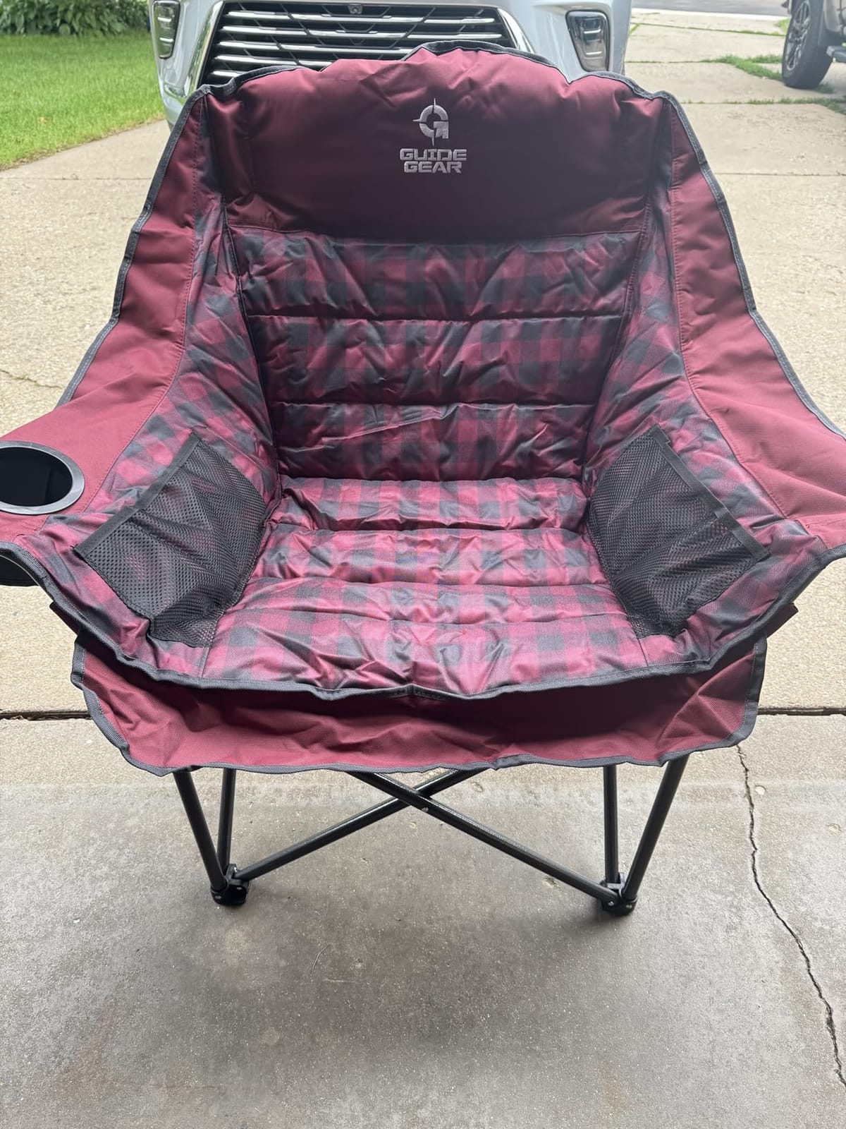 Guide Gear Oversized Extra Large Padded Camping Chair, Portable, Folding, Large Camp Lounge Beach Chairs for Outdoor, Adults, Men and Women, Heavy-Duty 400 Pound Capacity, with Cup Holder Gray Plaid customer photo 1