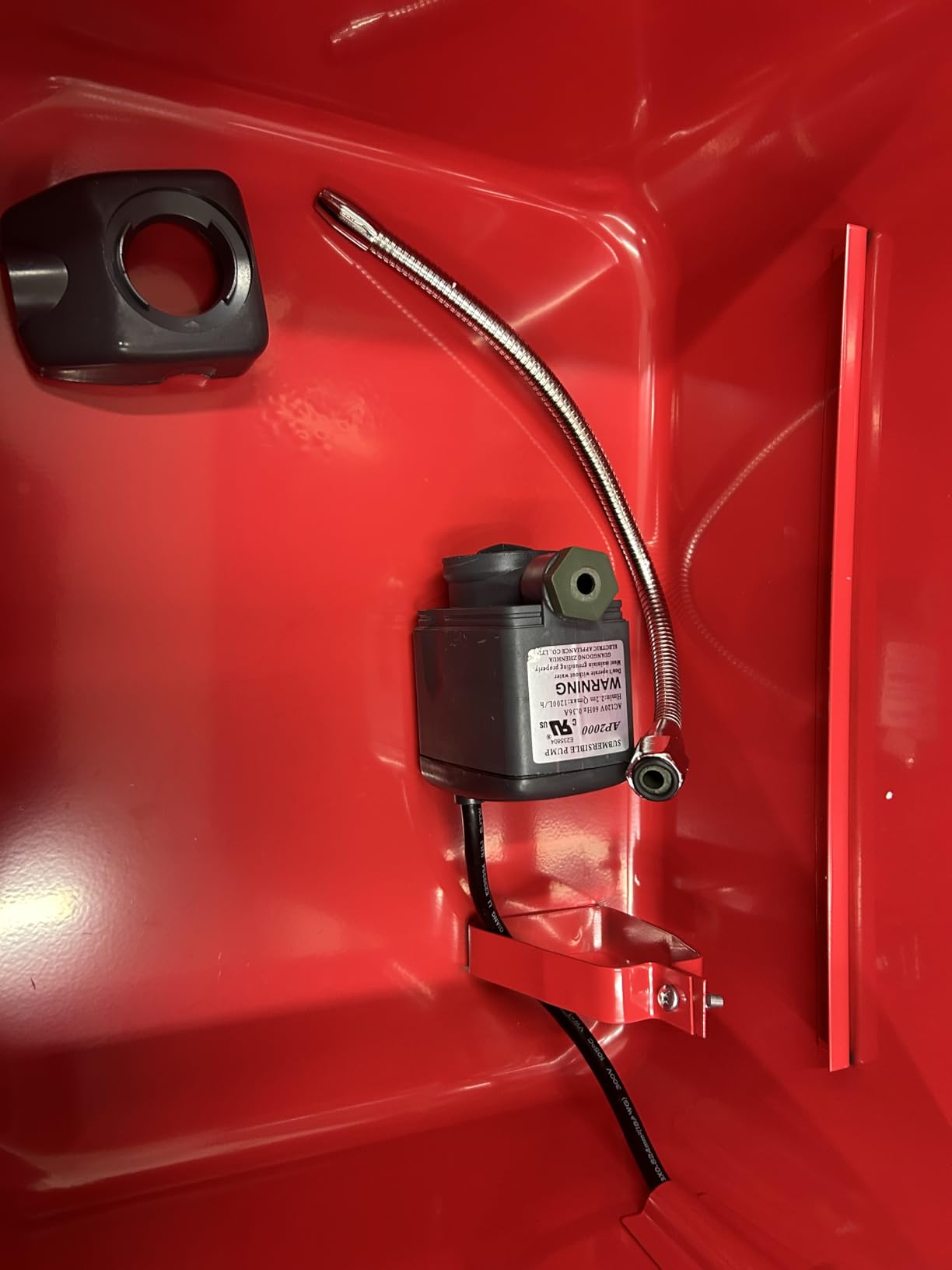 Jack Boss 3.5 Gallon Capacity Portable Steel Cabinet Parts Washer with 110V Electric Pump for Wheel Bearings, Gears, and carburetors, Red customer photo 2