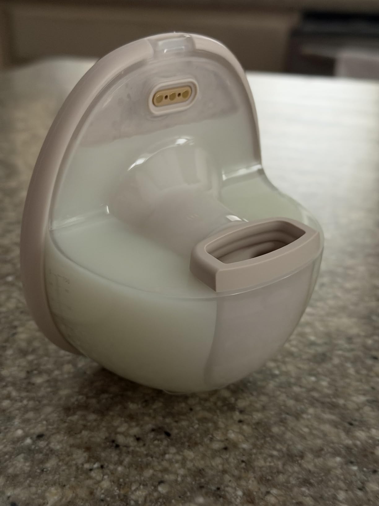eufy Heated Wearable Breast Pump S1, HeatFlow, Hands-Free customer photo 2