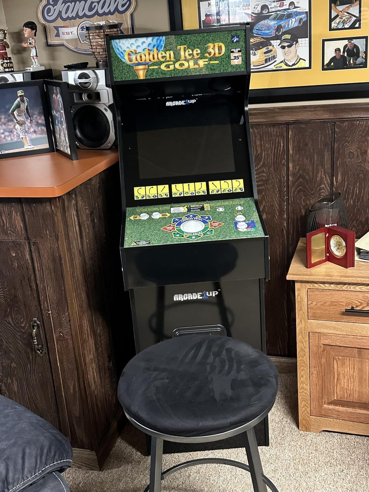 Arcade1Up Golden Tee 3D Deluxe Home Arcade, 8 Golf + Bowling Games customer photo 2