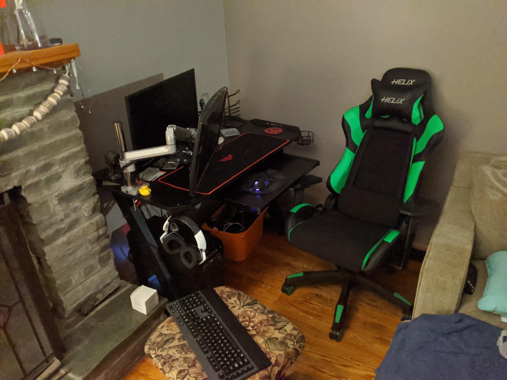 EUREKA ERGONOMIC Gaming Desk, 60 Inch Computer Desk with RGB LED Lights customer photo 1