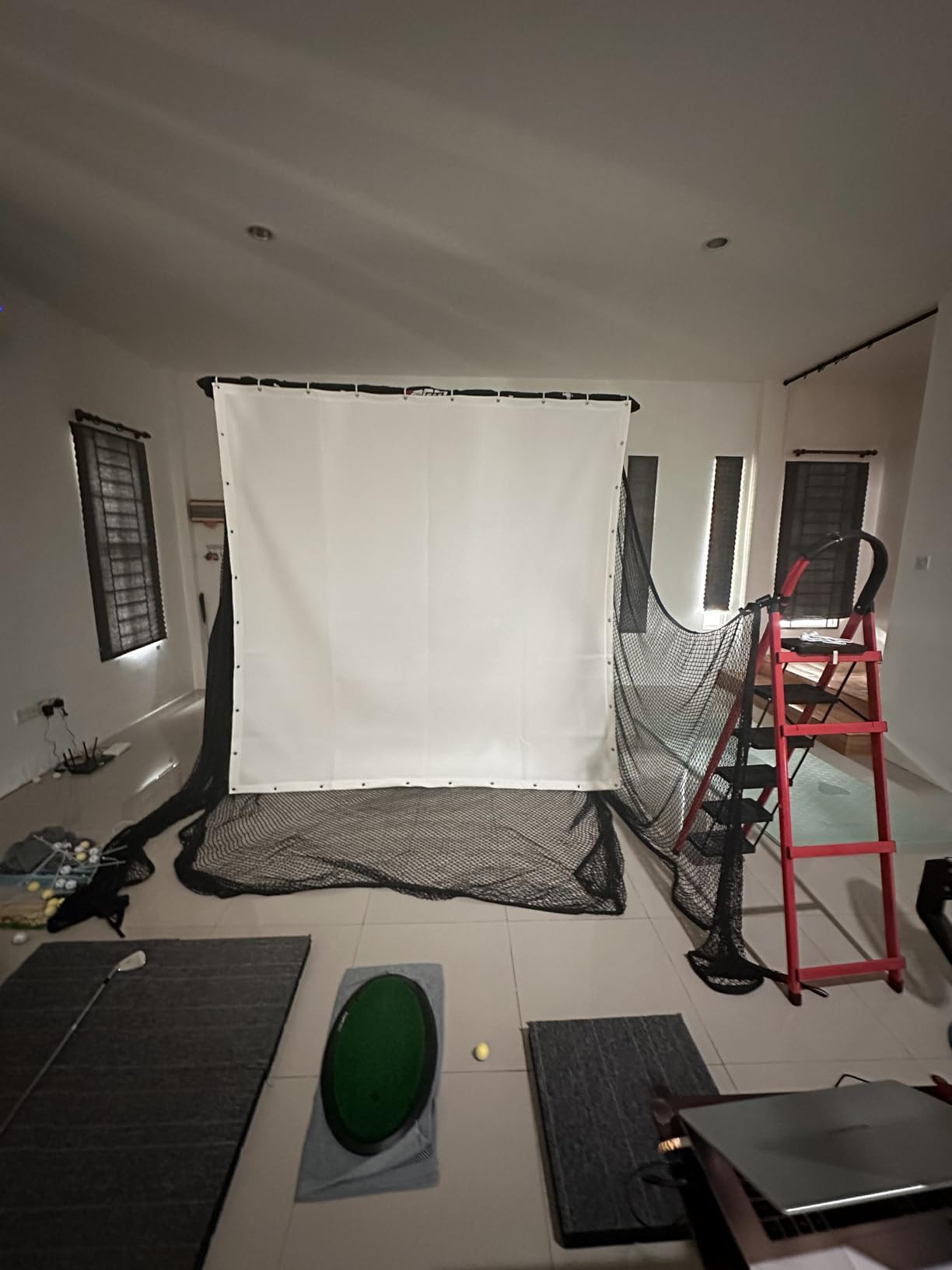 Golf Simulator Impact Screen, Premium Triple Layer Launch Monitor Projector Screen with HD Visuals, Indoor Practice Screen for Enclosure and Net, Hitting Screen with Grommets & Bungee Cords customer photo 2
