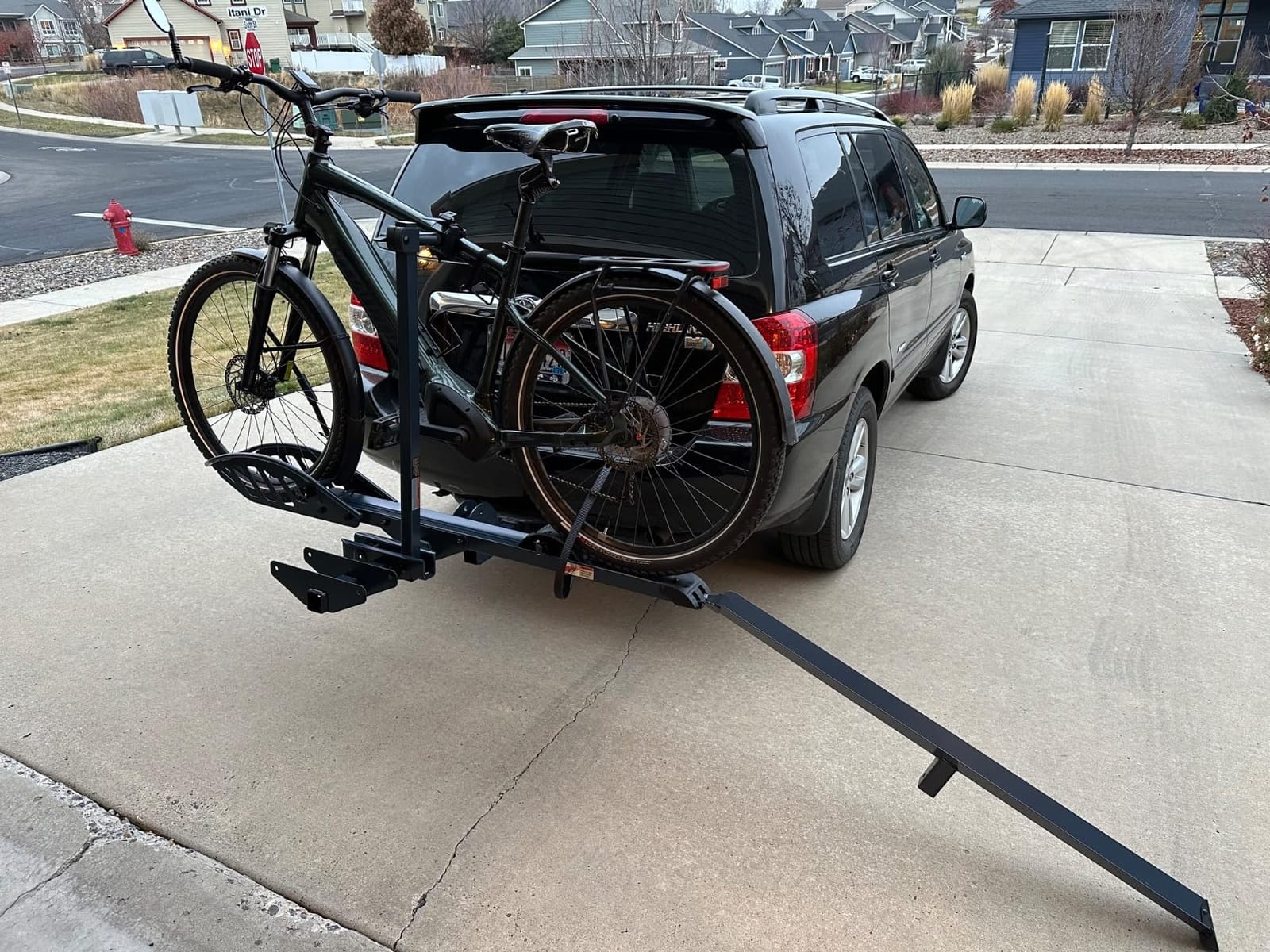 CRAVOT CyberRack E2 Hitch 2 E-Bike Rack with Ramp,200 lbs Capacity customer photo 2