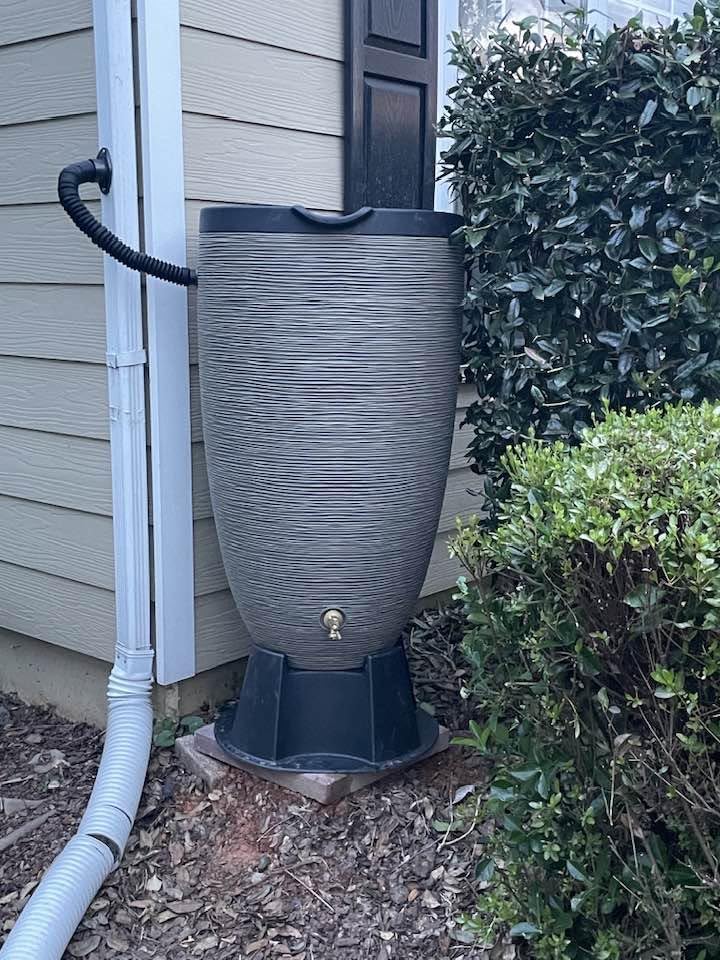 RTS Home Accents 50-Gallon Newport Rain Barrel with Stand and Removable Lid, Slate Color customer photo 1