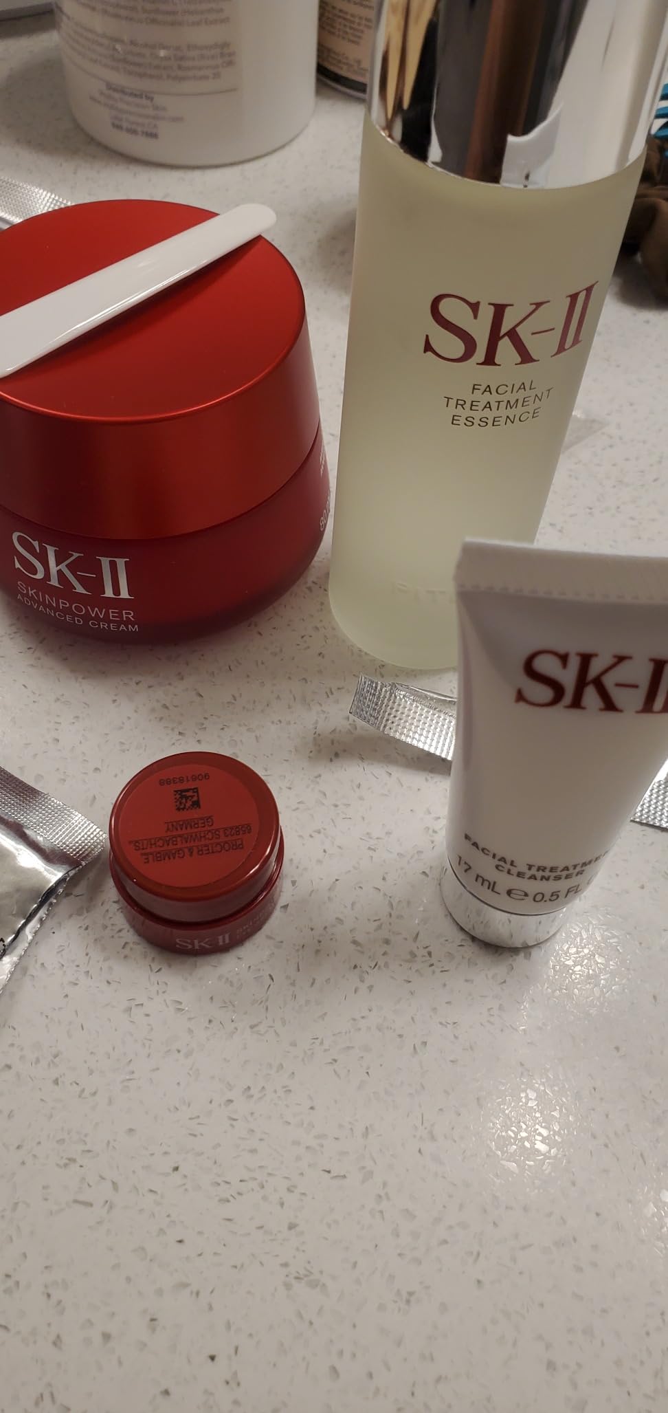 SK-II Anti-Aging Skin Care Set - 6-Piece Gift & Travel Kit customer photo 1