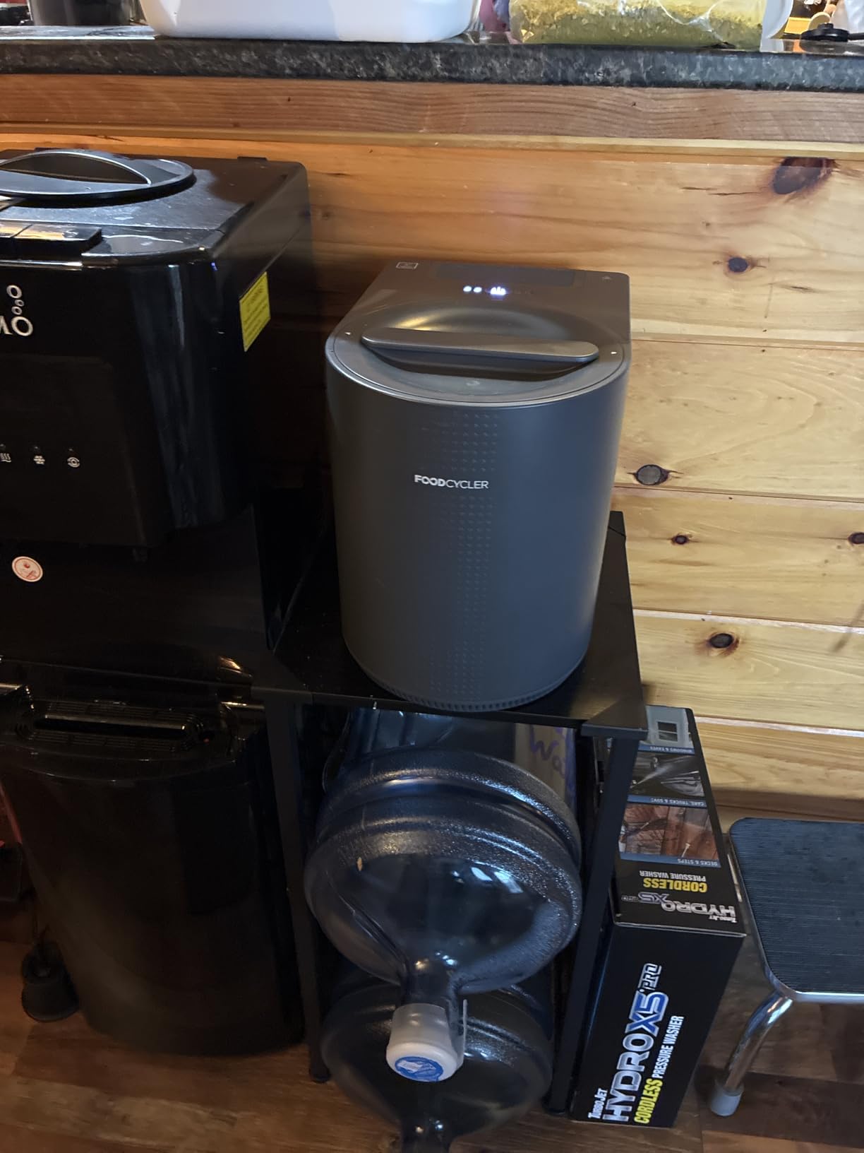 Food Cycler Eco 3 Compact Kitchen Food Recycler | Indoor Composter Bin Alternative | Electric Countertop Food Waste Disposer with Odorless 3.5L Indoor Food Waste Bin for Easy Waste Management | White customer photo 1
