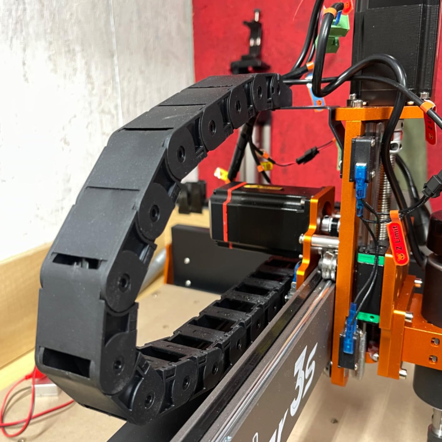 FoxAlien Masuter 3S CNC Router Machine with NEMA 23 Closed-Loop Stepper Motor, 400W Spindle 3 Axis Engraving Milling Machine for Wood Acrylic Aluminum Carving Cutting customer photo 2