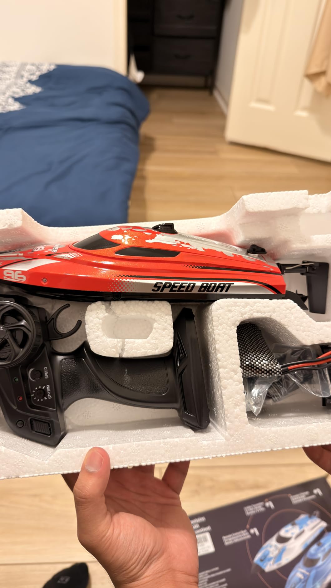 BEZGAR RC Boat TX126-12 Inch Remote Control Boat for Lakes and Pools customer photo 2