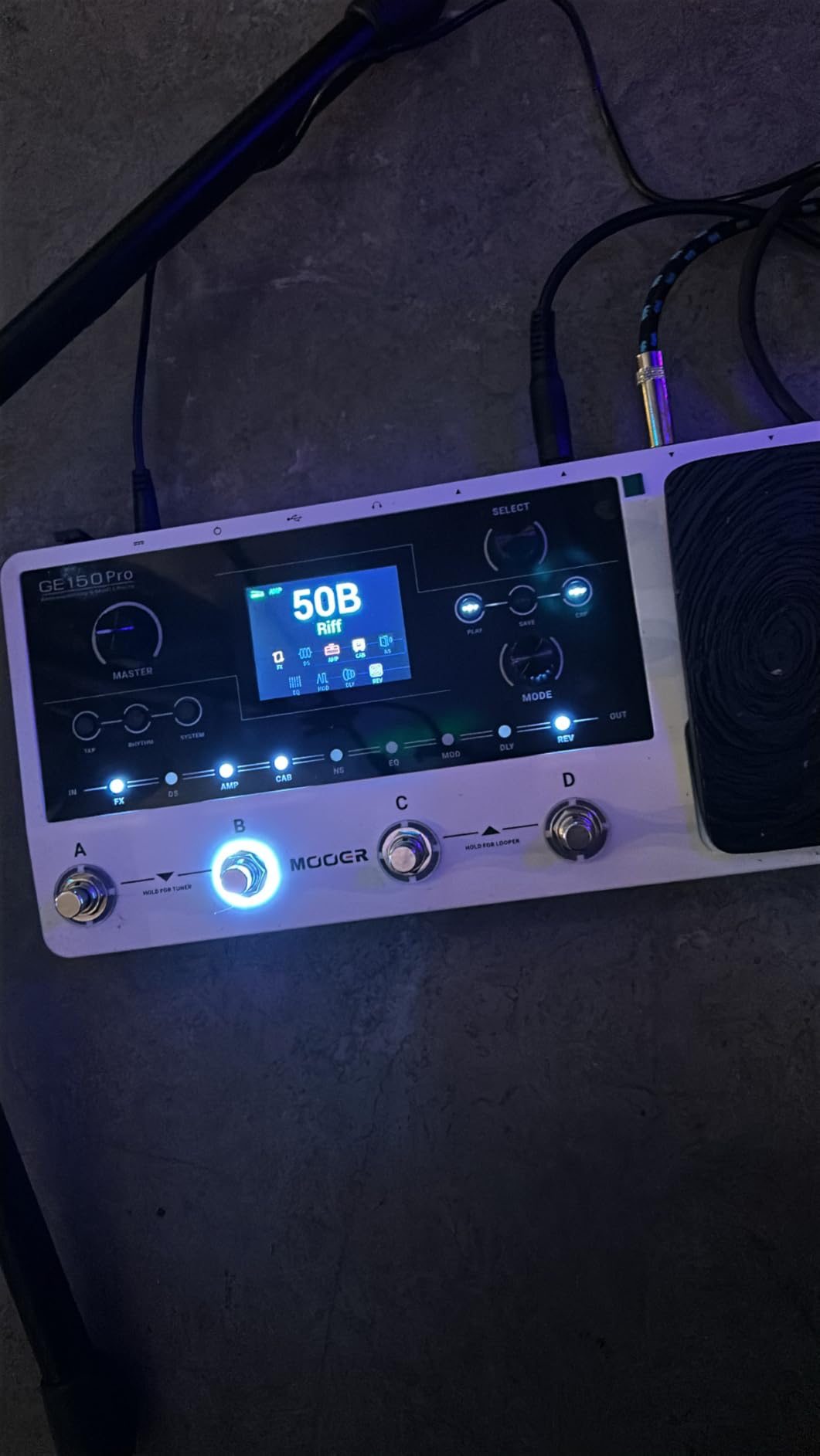 MOOER GE150 Pro Guitar Multi Effects Processor, 200 Presets & 170 Effects, NAM & MNRS Support, 55 Amp Models, 26 Cab Sims, 20 IR Slots, USB OTG Recording, 4-Footswitch, Looper & Expression Pedal customer photo 2