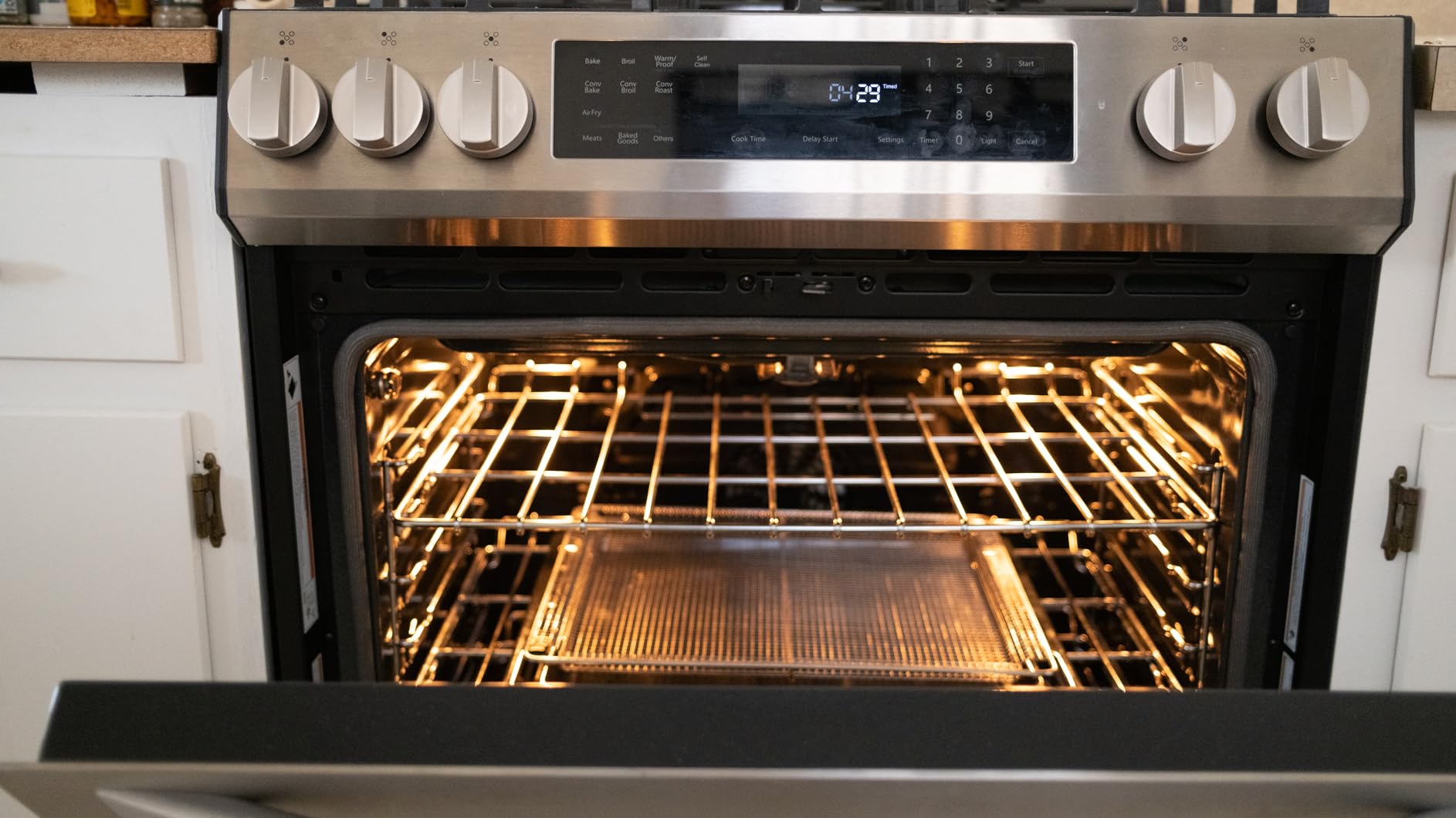 Kenmore 5.6 cu. ft. Front Control Gas Range Oven - Stainless Steel | 5 Burners, Turbo Boil+,True Convection, Air Fry With Rack,Three Oven Racks, Self Clean, Cast Iron Grates, Wok Ring, LP Kit customer photo 1