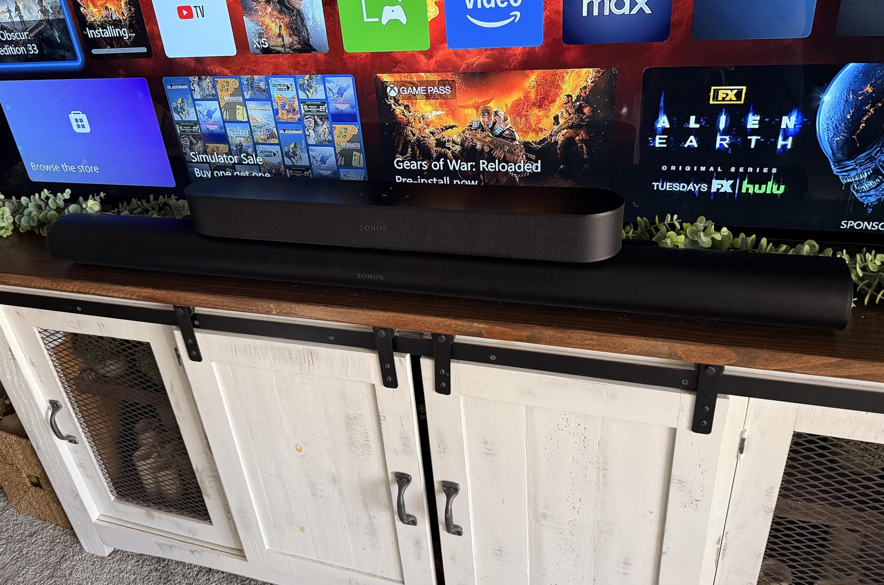 Sonos Arc Ultra Soundbar with Dolby Atmos - Black | 9.1.4 Surround Sound for TV and Music | Alexa | Works with Sonos Sub 4 & Era 300 | Sound Motion technology customer photo 2