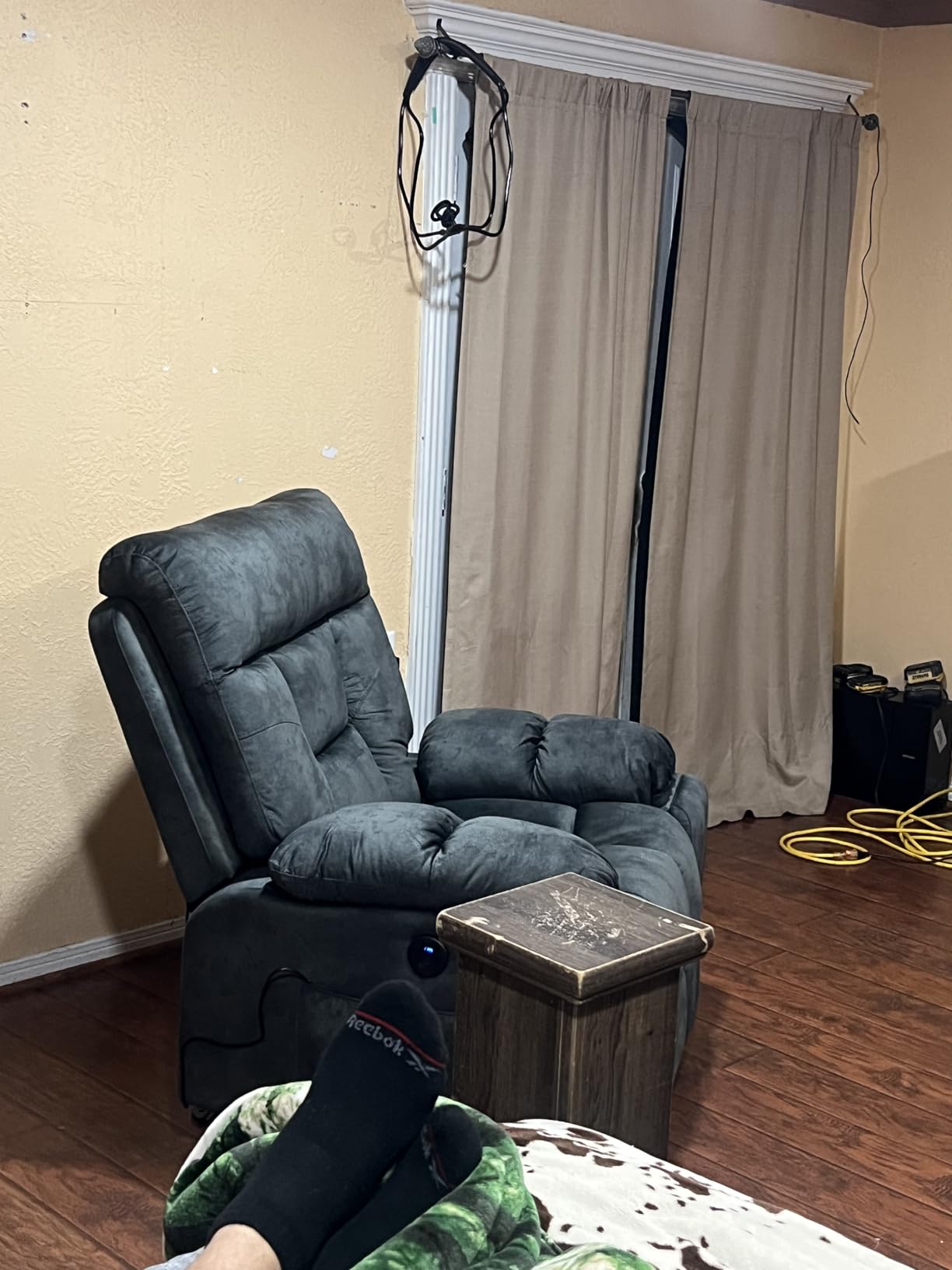 CANMOV Power Lift Recliner Chair with Massage & Heat for Big & Tall, Grey | Easy Assembly Overstuffed Wide Lift Chair with 5 Massage Modes and 8 Points Massage 2 Cup Holders Side Pocket and USB Port customer photo 1