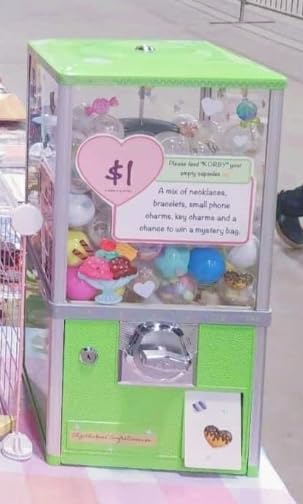 Big Commercial Capsule Vending Machine, 4 25 Cent Coins Per Side Operated Gumball Bank Machine, Gumball Dispenser Machine for Toy Capsules Bouncy Balls Candy, Multicolor (Green) customer photo 1