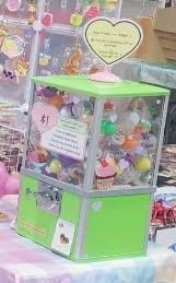 Big Commercial Capsule Vending Machine, 4 25 Cent Coins Per Side Operated Gumball Bank Machine, Gumball Dispenser Machine for Toy Capsules Bouncy Balls Candy, Multicolor (Green) customer photo 2