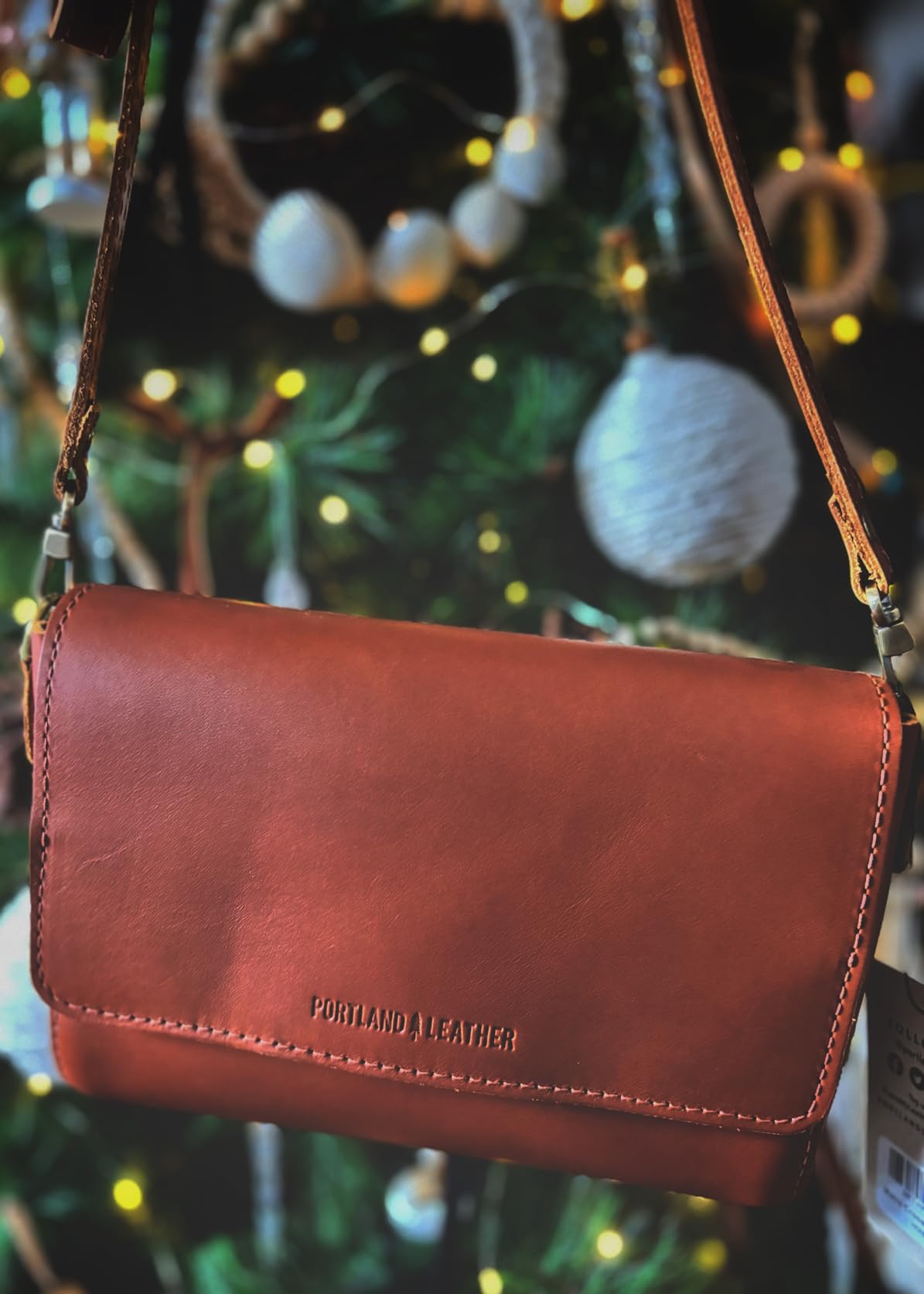 Portland Leather Goods Metro Crossbody Bag for Women - Full-Grain Hides customer photo 1