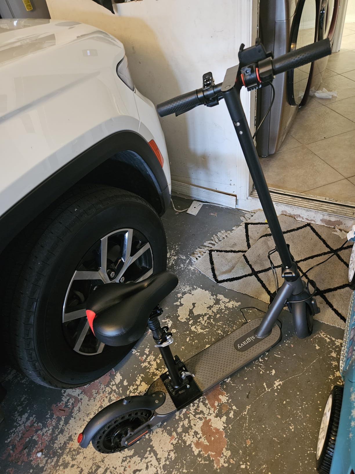 Sigravy Electric Scooter with Seat, 350W Folding Scooter for Adults & Teens customer photo 2