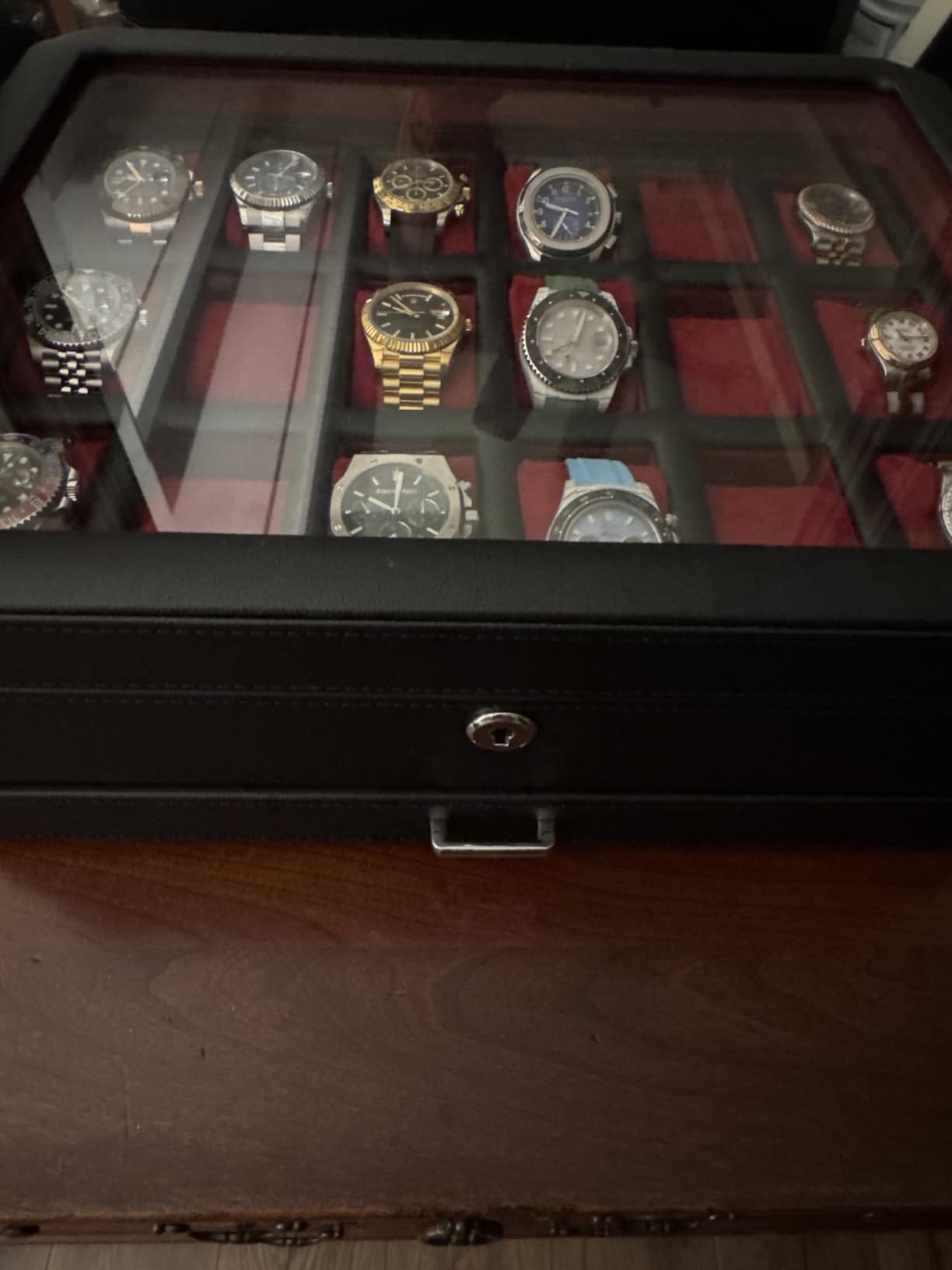 ROTHWELL 18-Slot Watch Case with Drawer – Luxury Watch Box for Men, Real Glass Top, Lockable, Display Case for Collections (Tan/Brown) customer photo 1