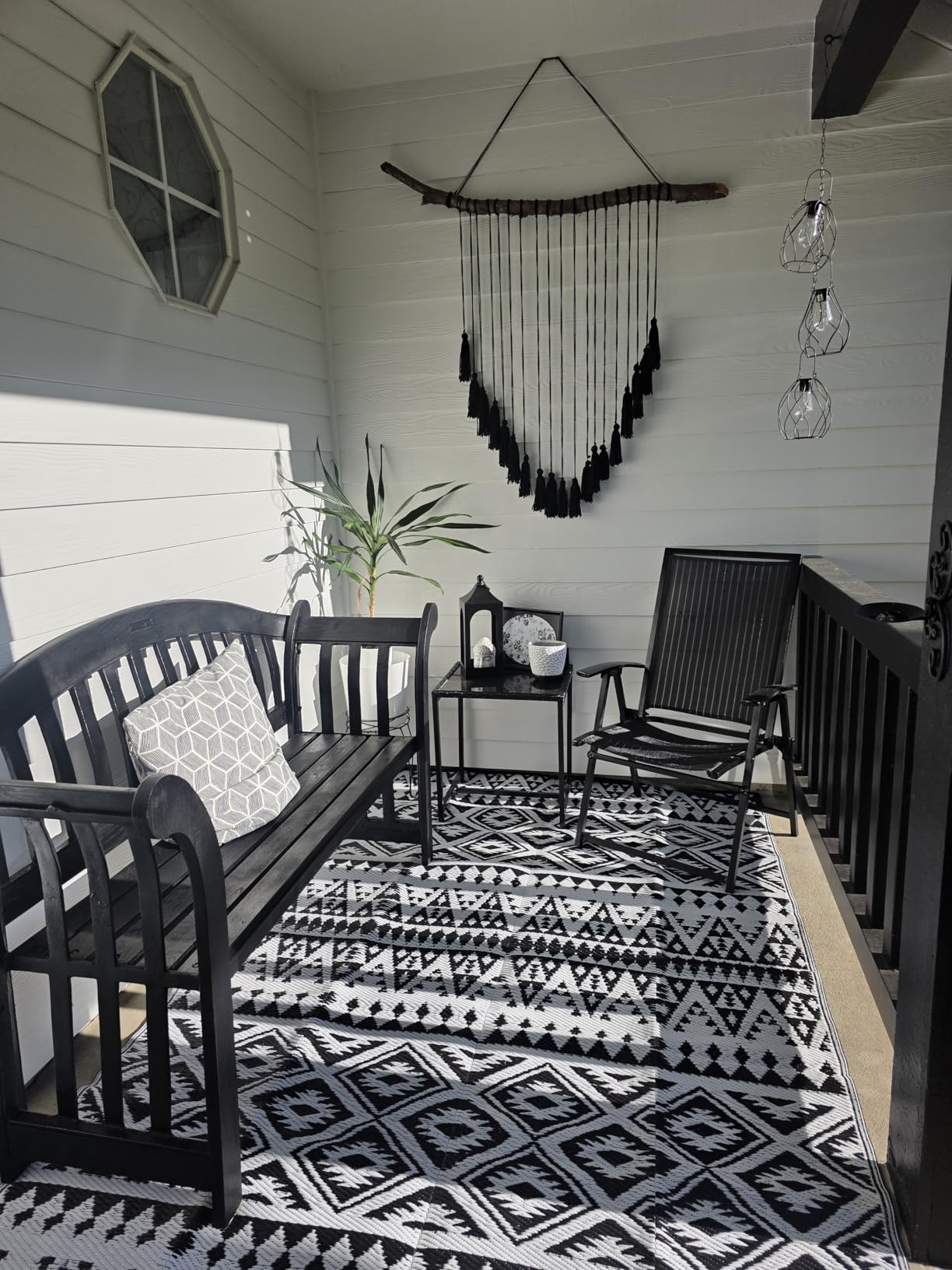 Waterproof Outdoor Rug 5x8ft, Foldable Reversible Plastic Straw Mat for Patio RV Deck Porch Backyard Balcony Camping Picnic Beach Indoor Outdoor Carpet, Black&White customer photo 1