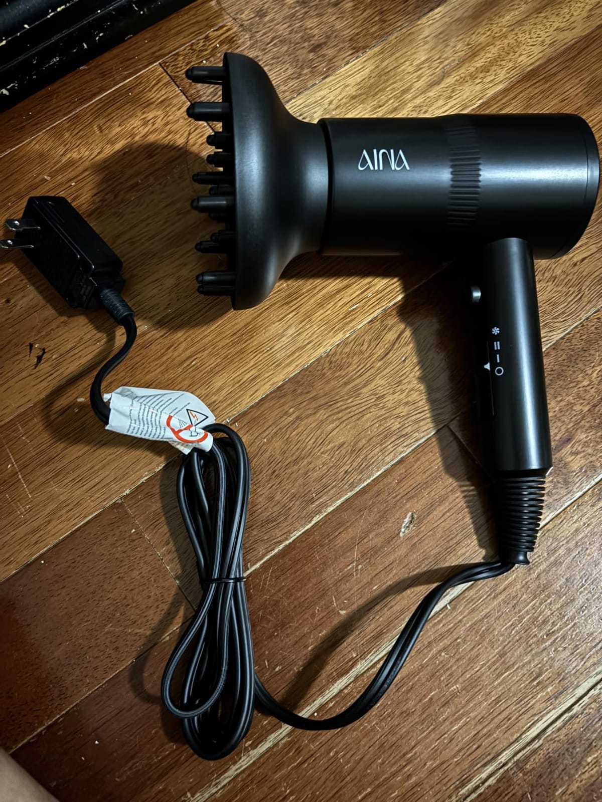 AINA Diffuser Hair Dryer Full-Featured Blow Dryer 110V/1600W(Vader Black) customer photo 1