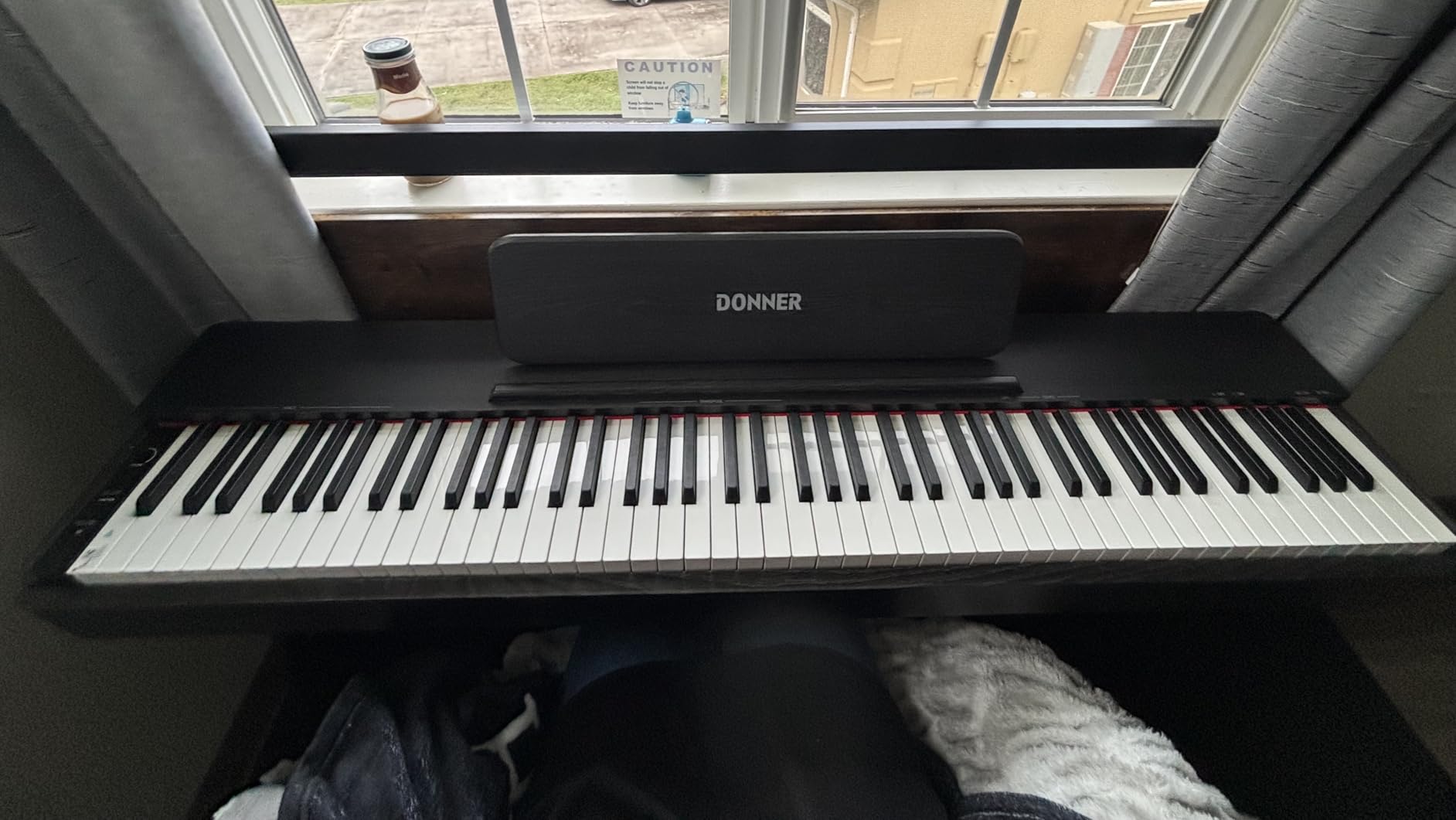 Donner OURA S100 Digital Piano with 88 Key Graded Hammer Weighted Keyboard for Beginner, Full Size Electric Piano Keyboard with Bluetooth, 3 Original Demos, LOCAL OFF, 2×10 W, Piano Three Pedal, Black customer photo 1