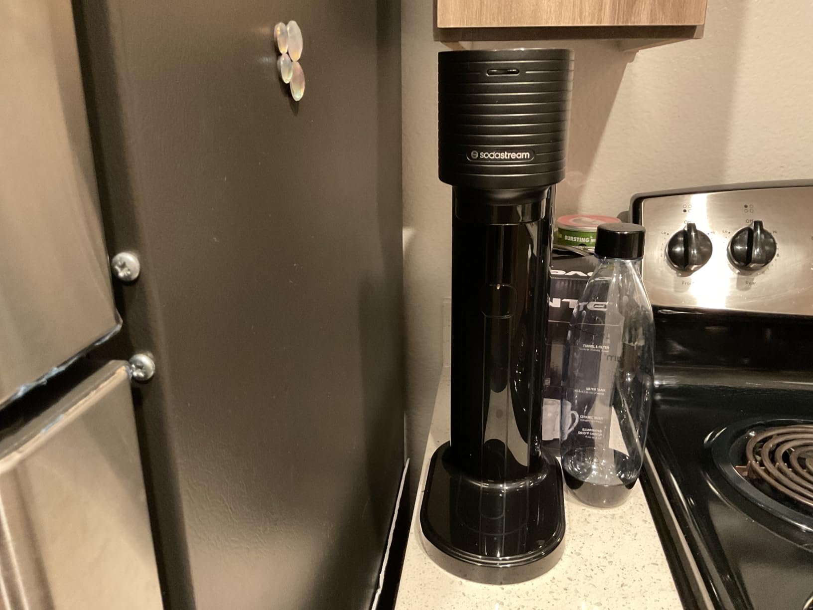 SodaStream Gaia Sparkling Water Maker Bundle, Black customer photo 1