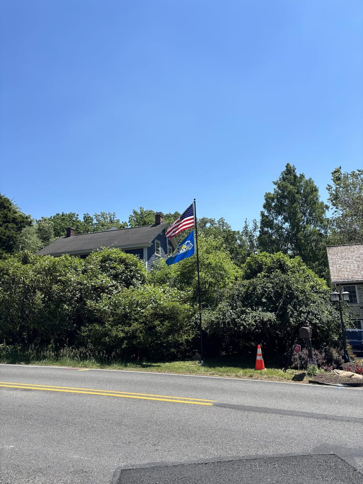 20FT Heavy Duty Tapered Flag Pole Kit, 100MPH Tested Outside House customer photo 2