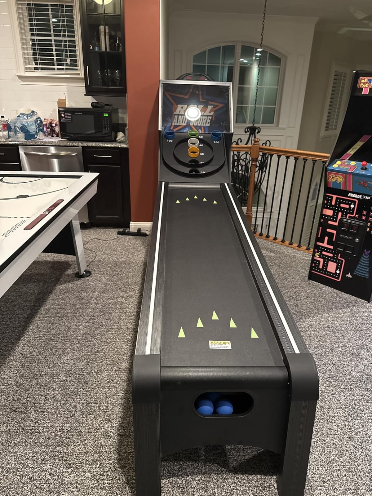 VEVOR Roll and Score Classic Arcade GameTable, Sky Ball Table Machine, LED ElectronicScorer & Track Lighting, Sound, Automatic BallReturn, Home Recreation Game Room customer photo 1