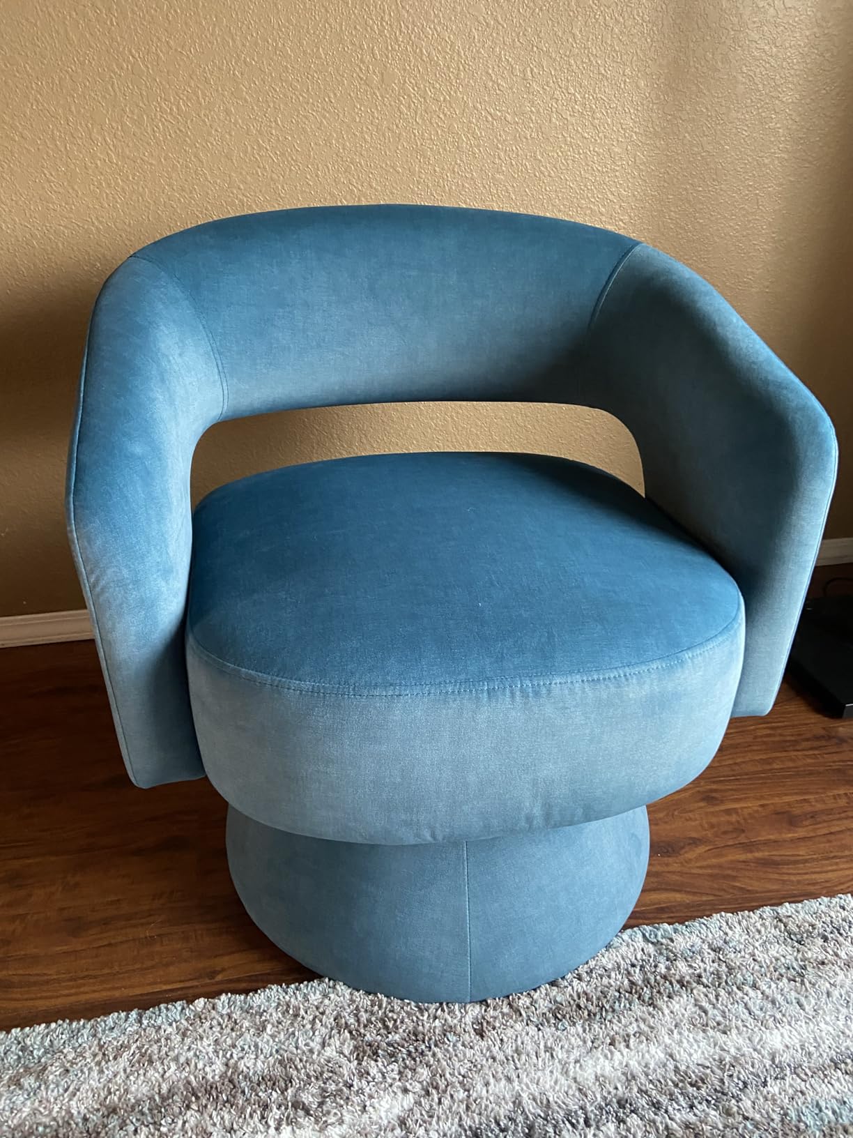 Lexicon Swivel Accent Chair, Modern Velvet Round Barrel Chair, Taupe, Swivel Chair with Open Back, Plush Foam Cushions, Metal Swivel Base for Living Room/Bedroom/Office/Small Spaces customer photo 2