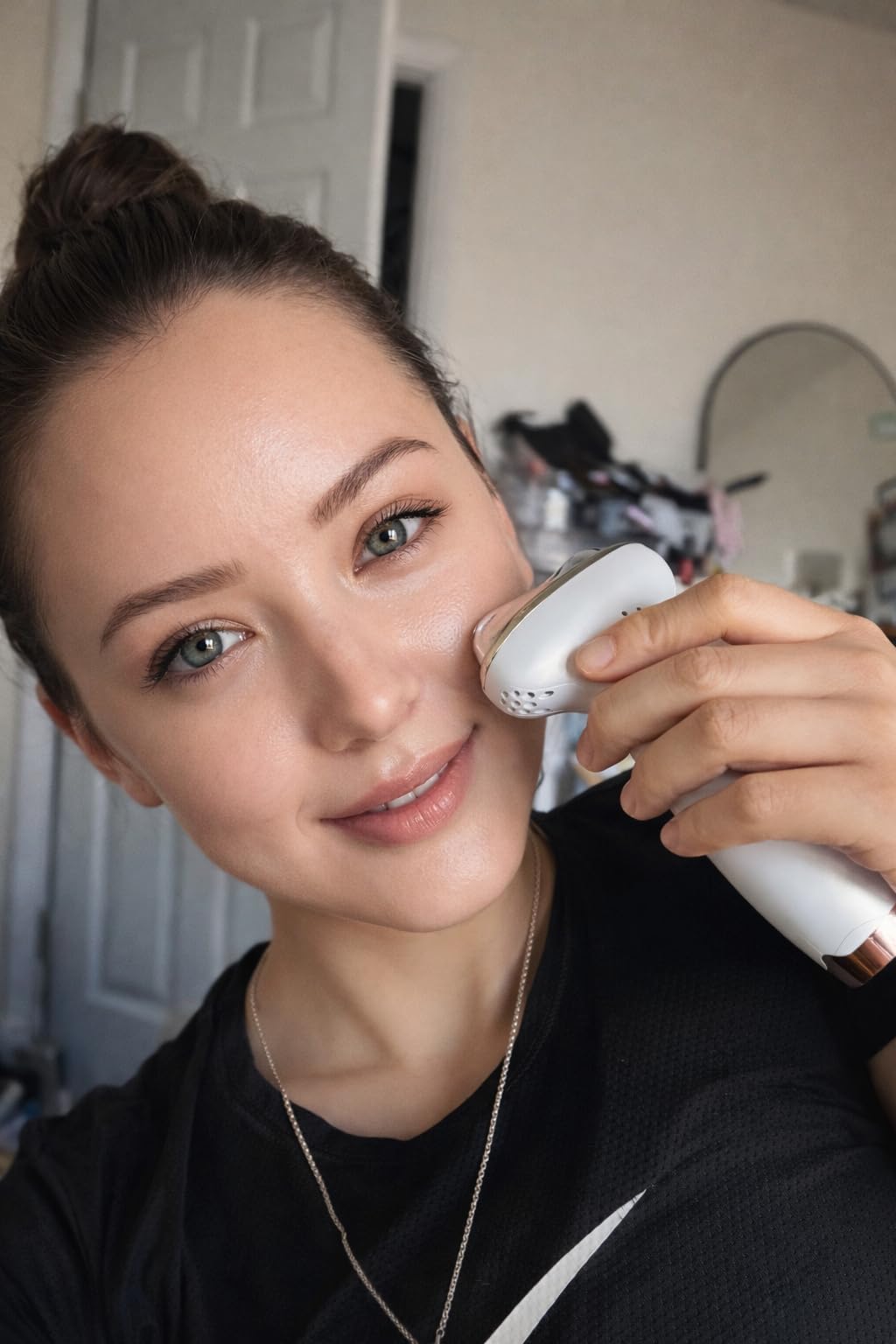 7-in-1 Microcurrent Facial Device, Red Light Face & Neck Massager customer photo 1