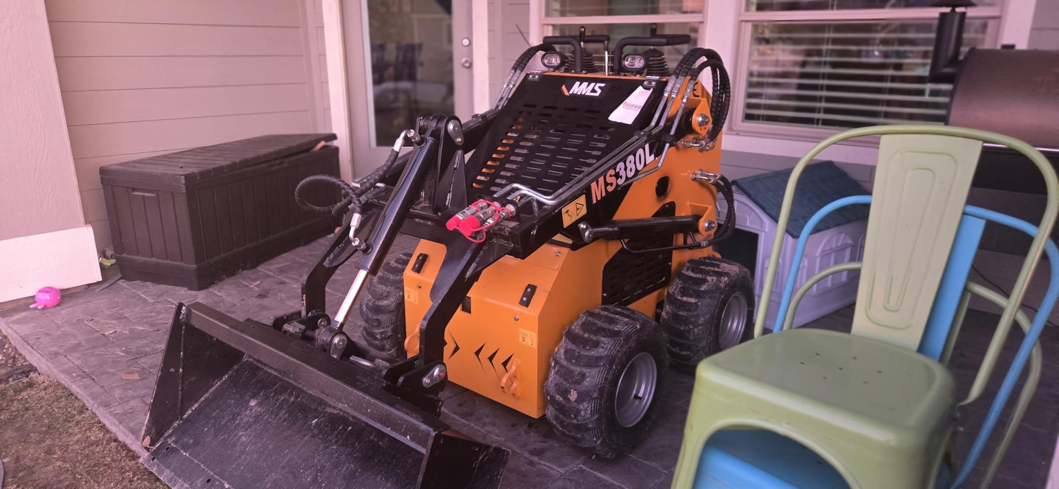 MS380L Mini Wheel Skid Steer Loader with Bucket, 23HP RATO Gasoline Engine, Compact Stand-on Skid Steer Loader for Warehouses, Engineering & Farms, Gardens and Parks customer photo 2