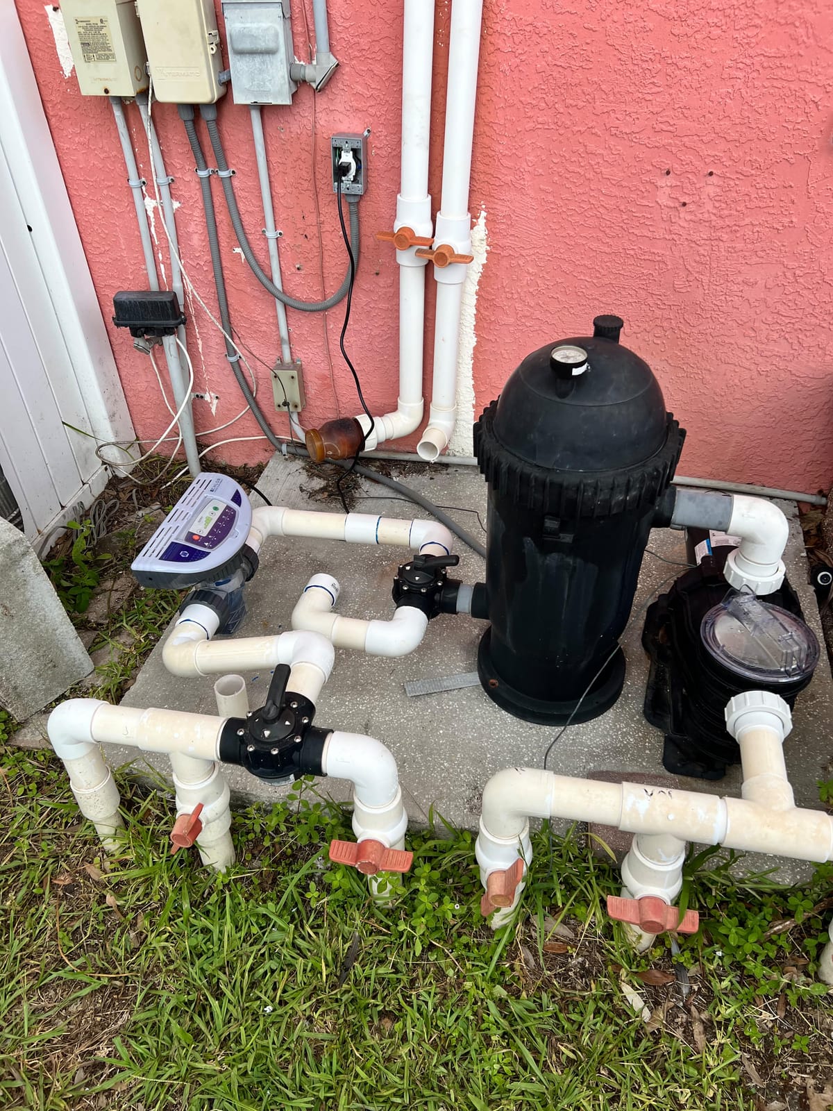 E-CHLOR Plug-in Salt Chlorine Generator | 32,000 gal Max | APX Performance customer photo 1